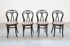 Mid-Century Modern Lounge Chair - Iconic Design Statement