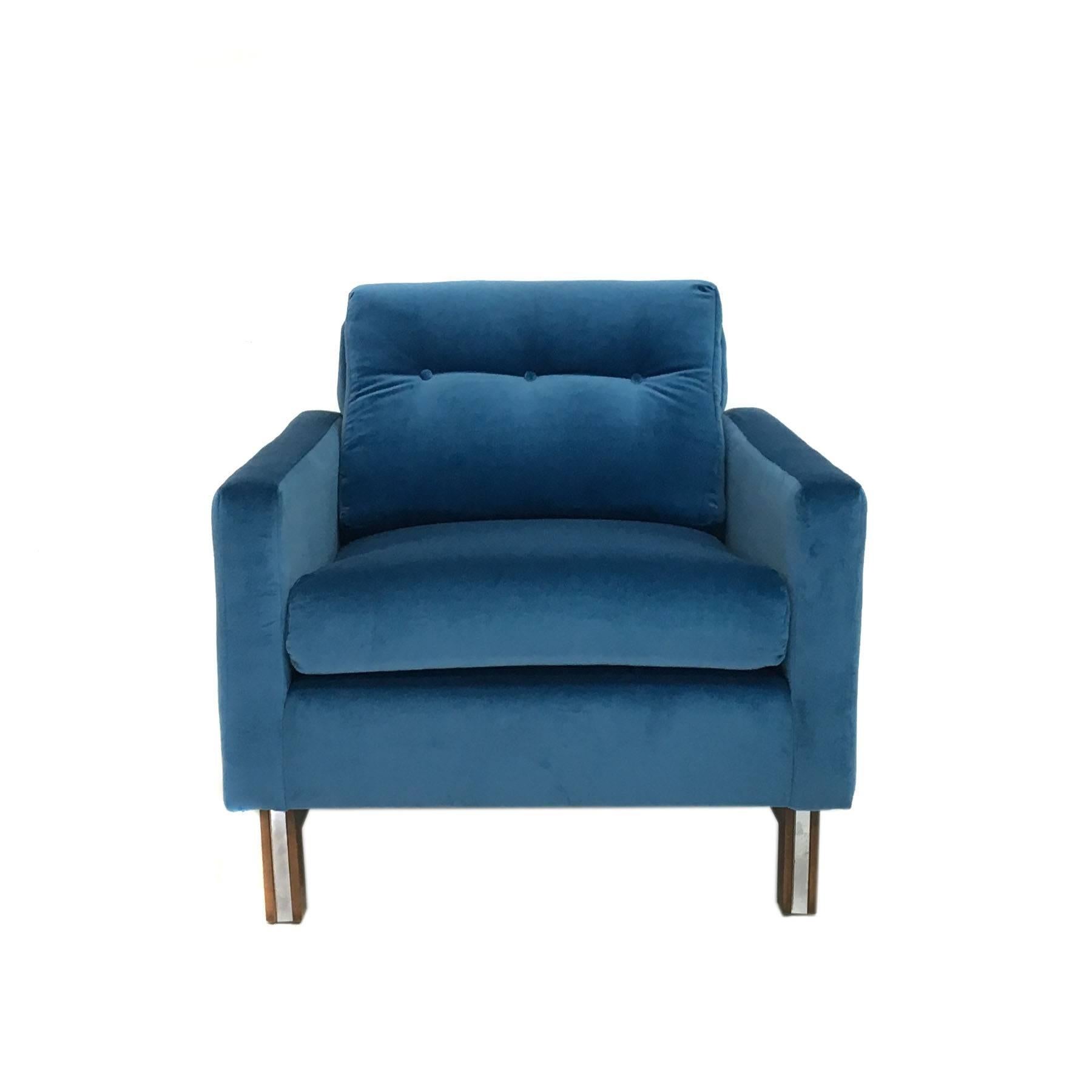 Velvet Mid-Century Modern Lounge Chair in Electric Blue For Sale