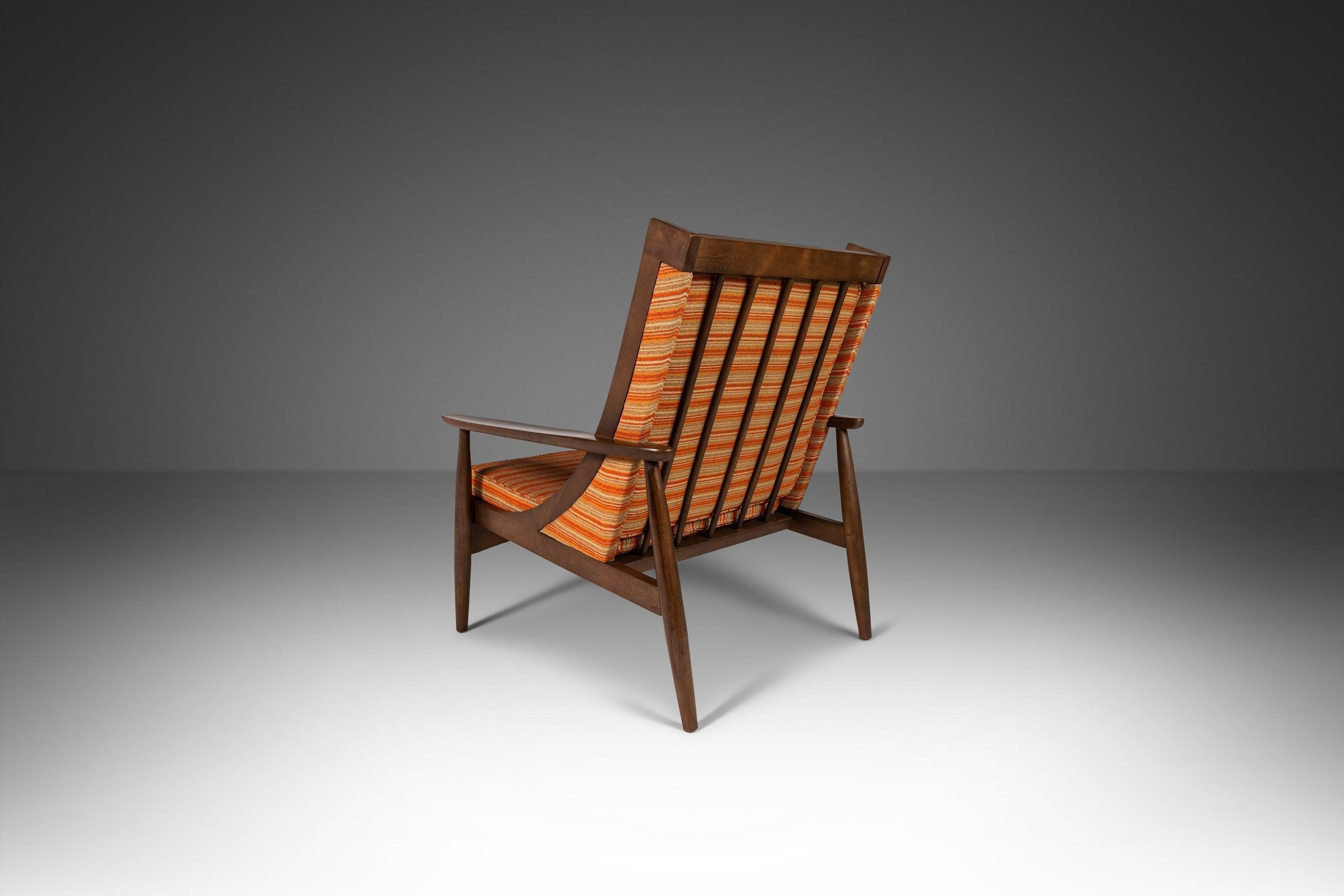 Mid-20th Century Mid-Century Modern Lounge Chair in Walnut & Original Orange Fabric, USA, c. 1950