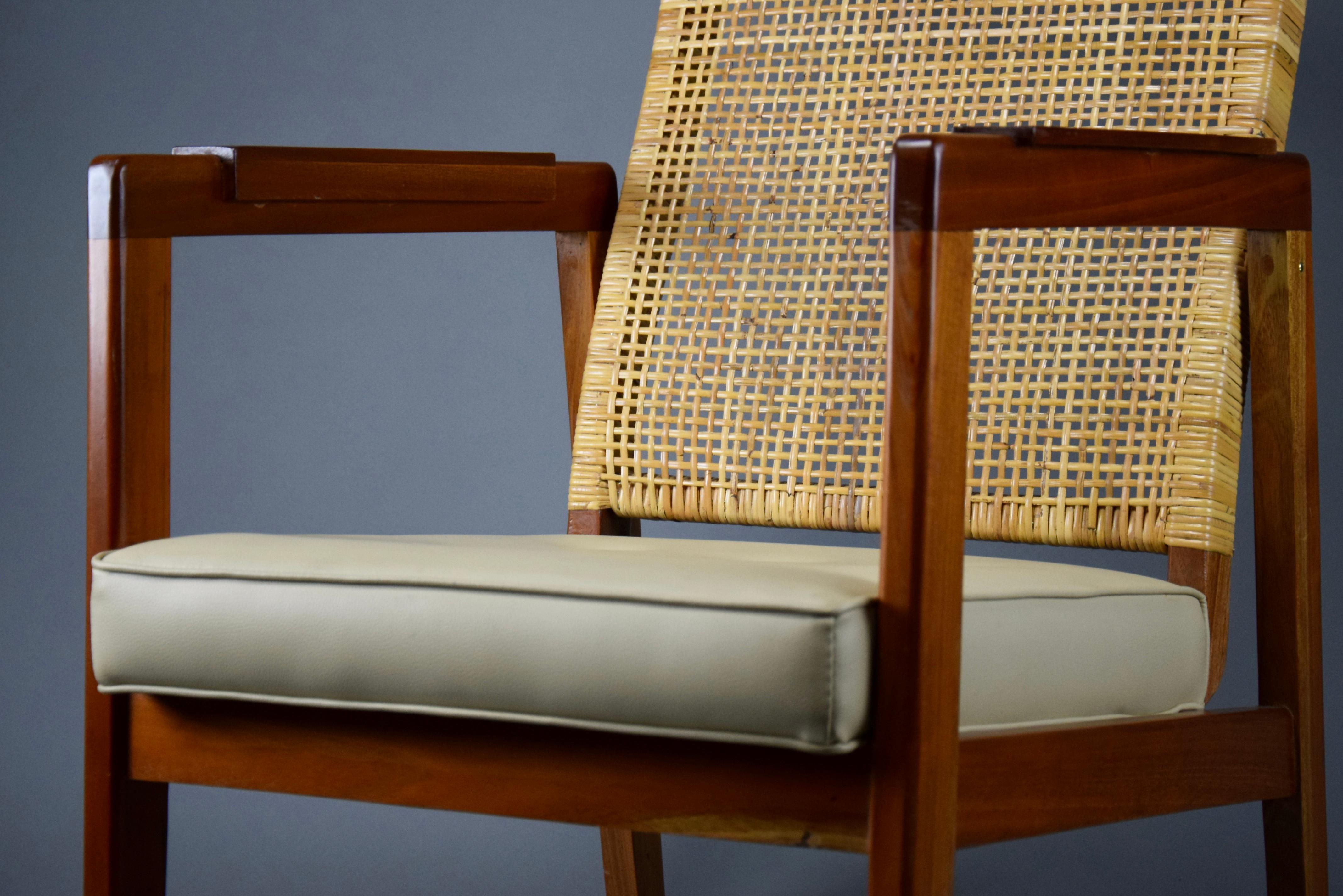 Dutch Mid-Century Modern Lounge Chair in Wood and Cane For Sale
