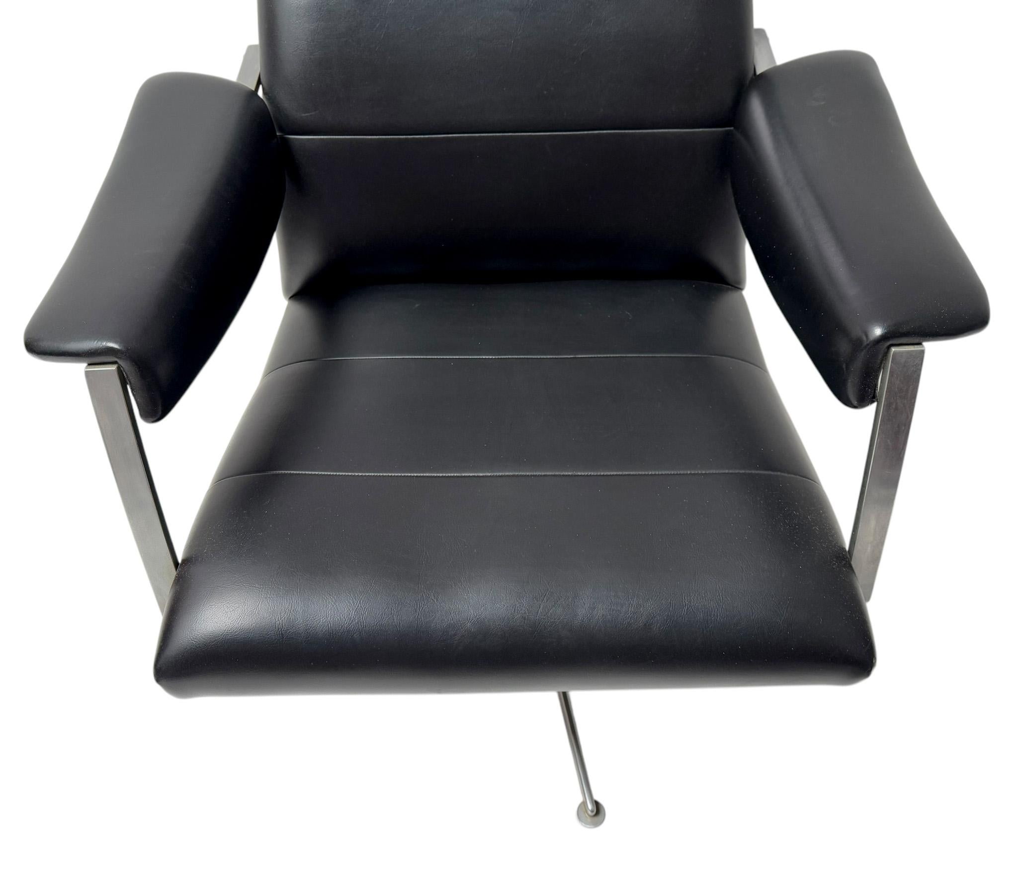 Mid-Century Modern Lounge Chair with Black Faux Leather, 1970s For Sale 2