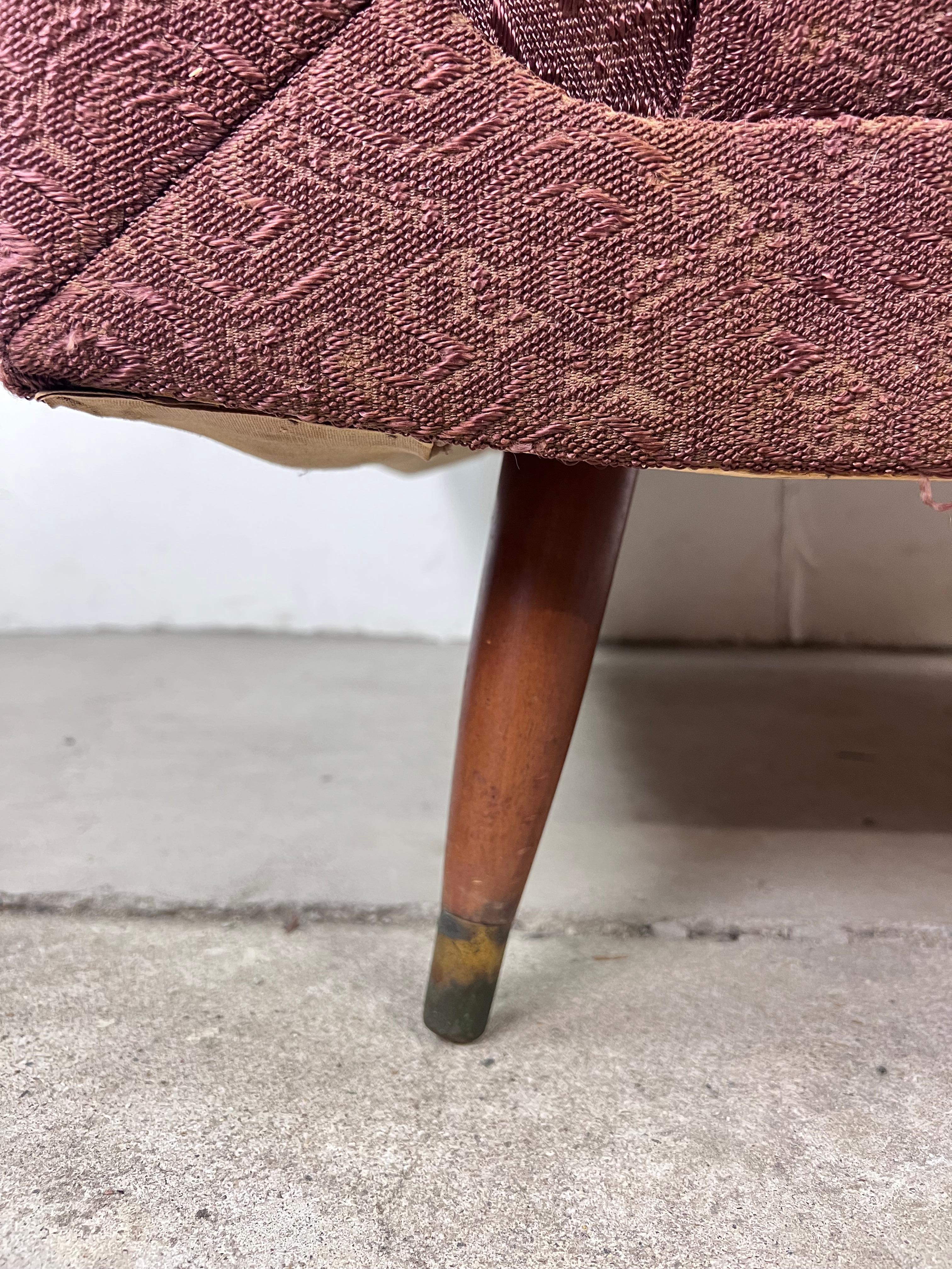 Mid Century Modern Lounge Chair with Brown Upholstery For Sale 3