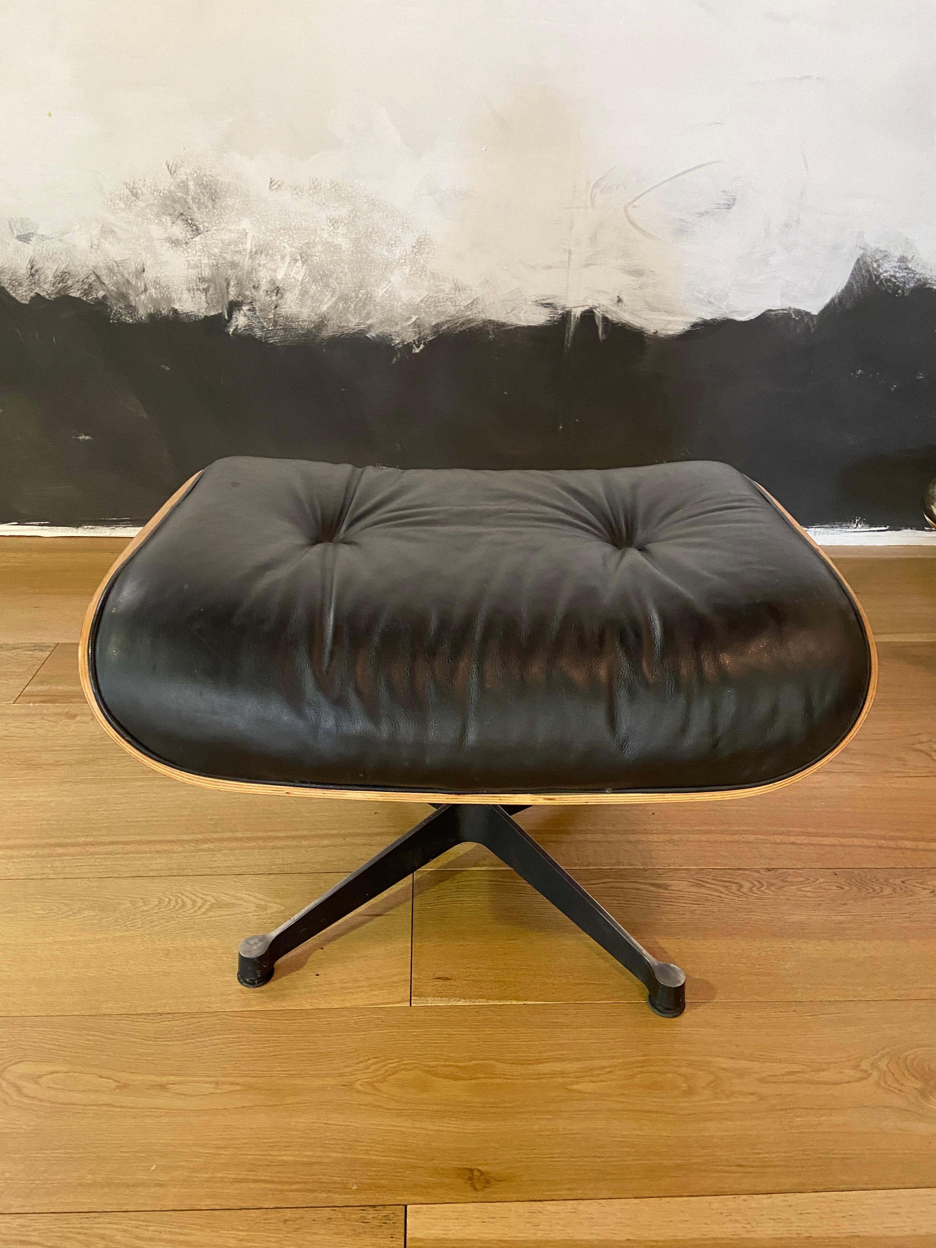 Mid-Century Modern Lounge Chair with Ottoman in the Style of Charles Eames 1970s 9