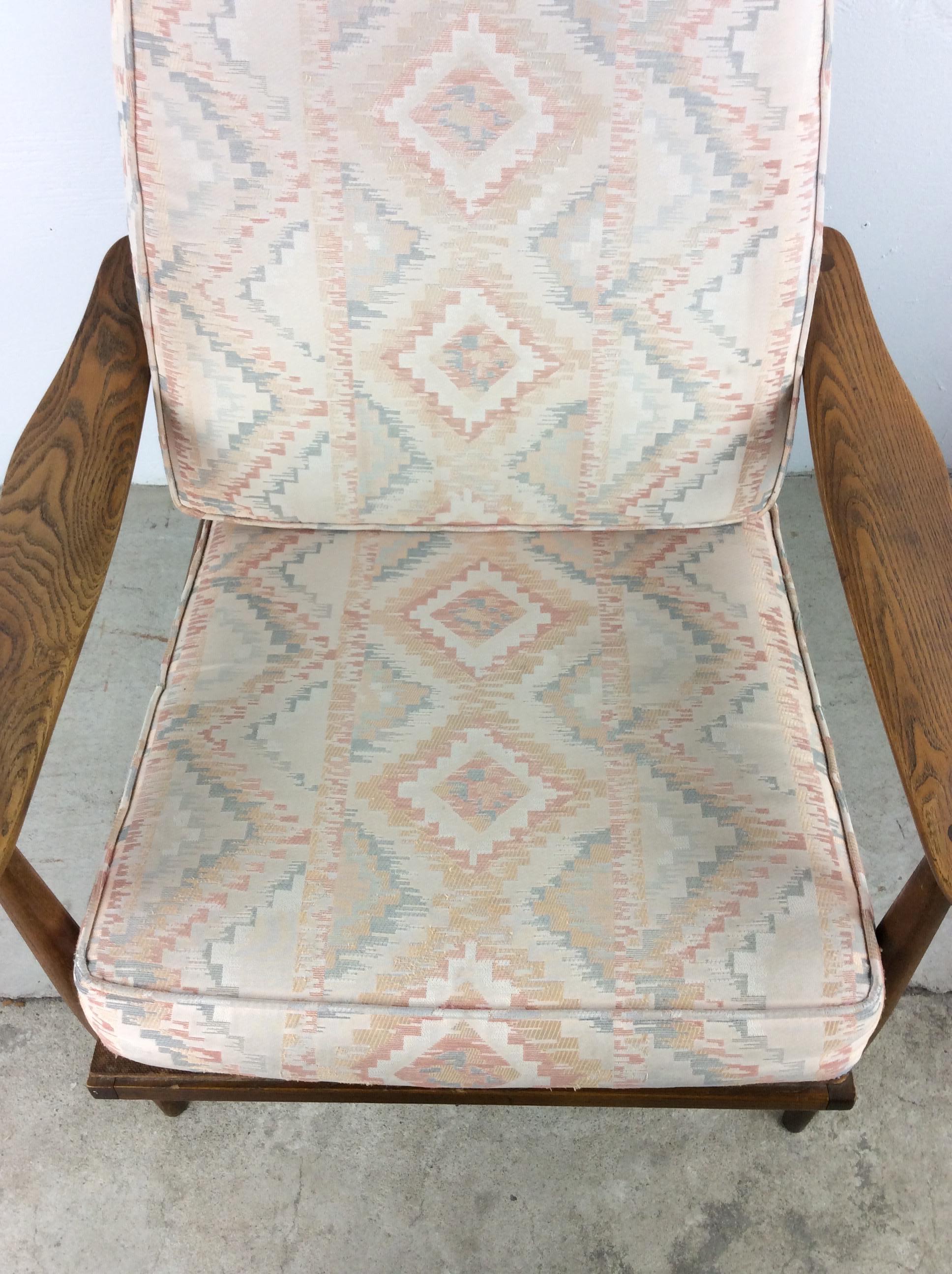 Mid Century Modern Lounge Chair with Wood Frame & Removable Cushions In Good Condition For Sale In Freehold, NJ