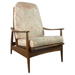 Retro Mid Century Modern Lounge Chair with Wood Frame & Removable Cushions