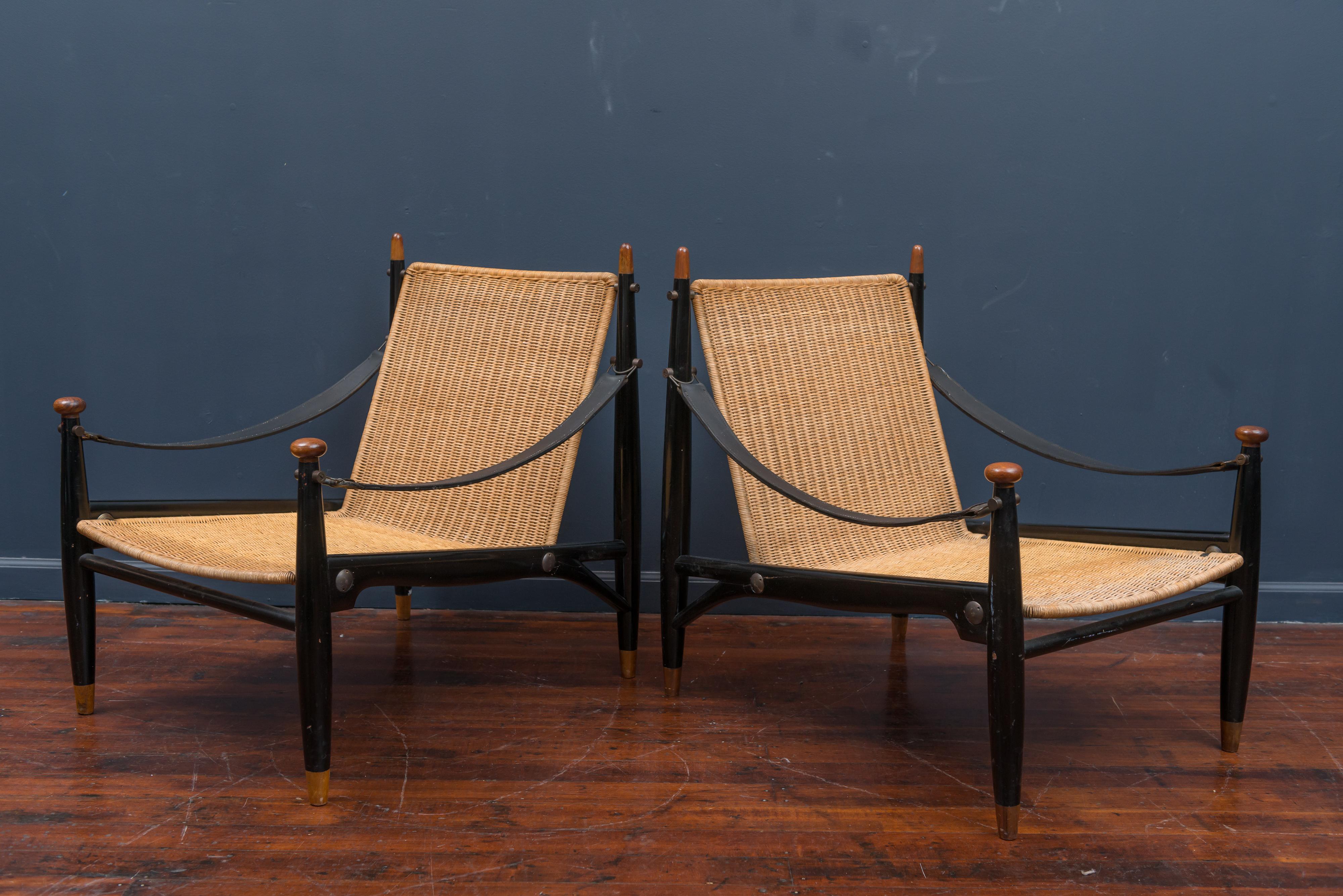 Mid-Century Modern Lounge Chairs and Table 7