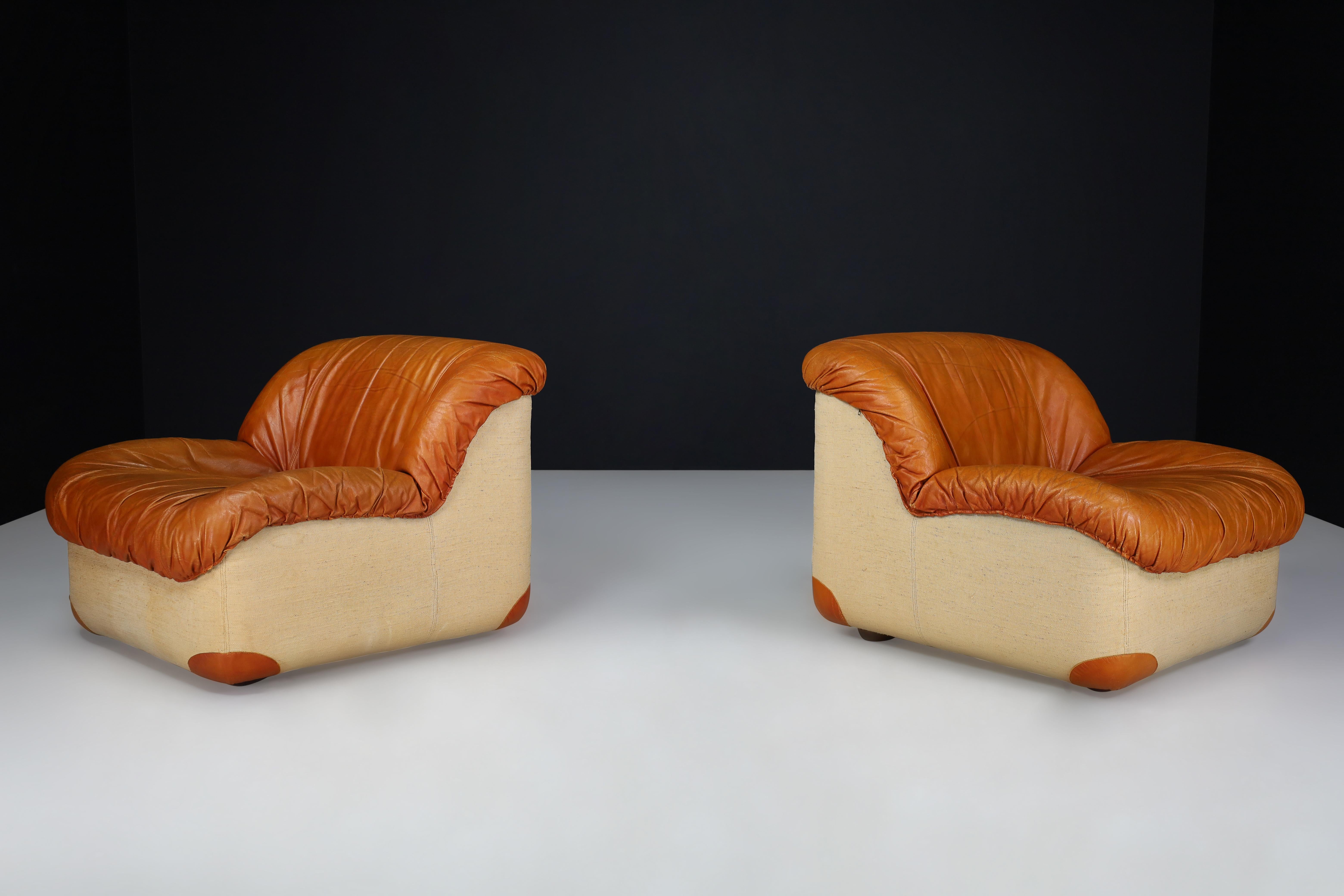 Sillas de salón modernas de mediados de siglo de Guido Faleschini en cuero coñac patinado, Italia, años 60

Ofrecidas individualmente, estas llamativas tumbonas del diseñador italiano Guido Faleschini encarnan la refinada estética del diseño