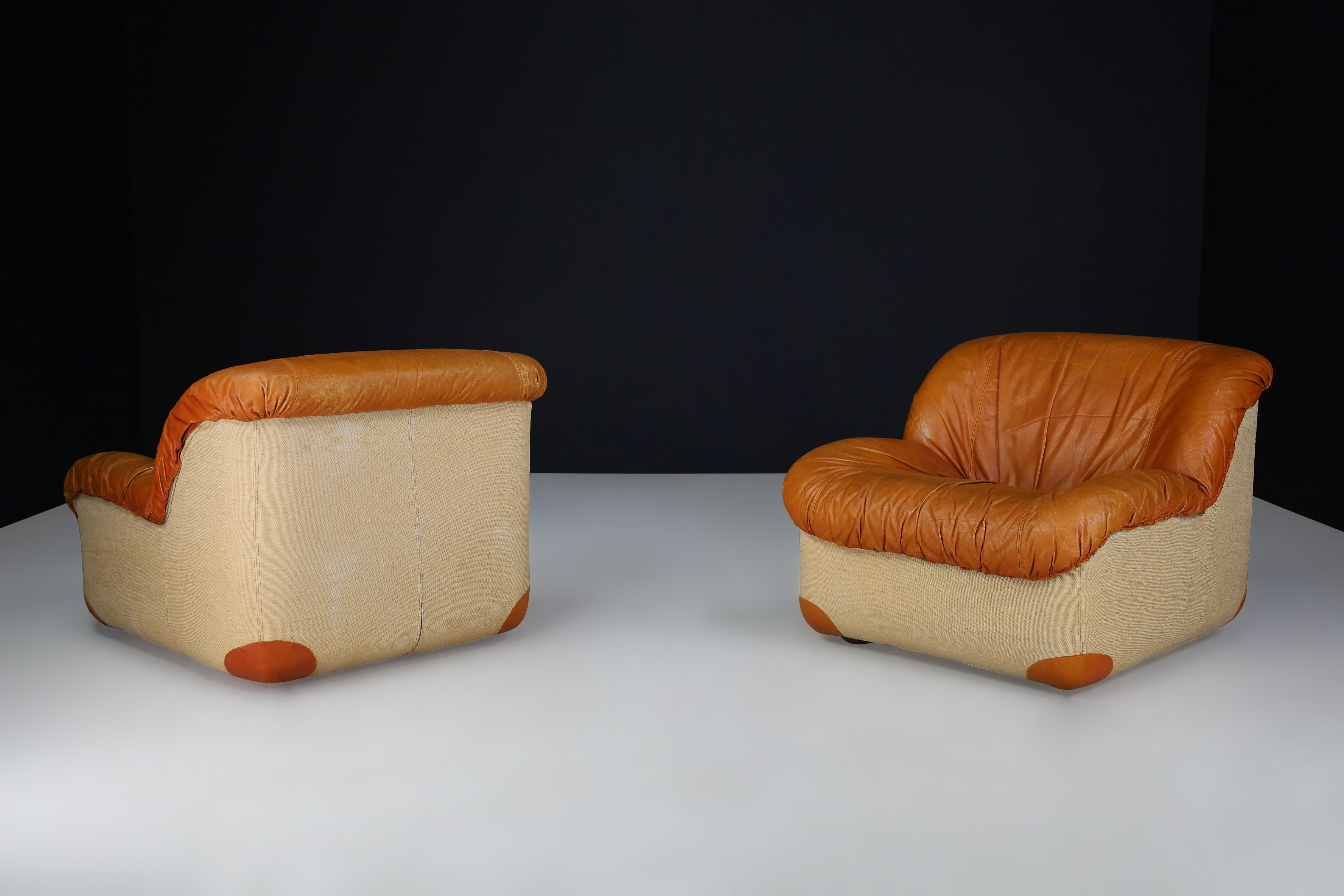 Sillas de salón modernas de mediados de siglo de Guido Faleschini en cuero coñac patinado mediados del siglo XX en venta