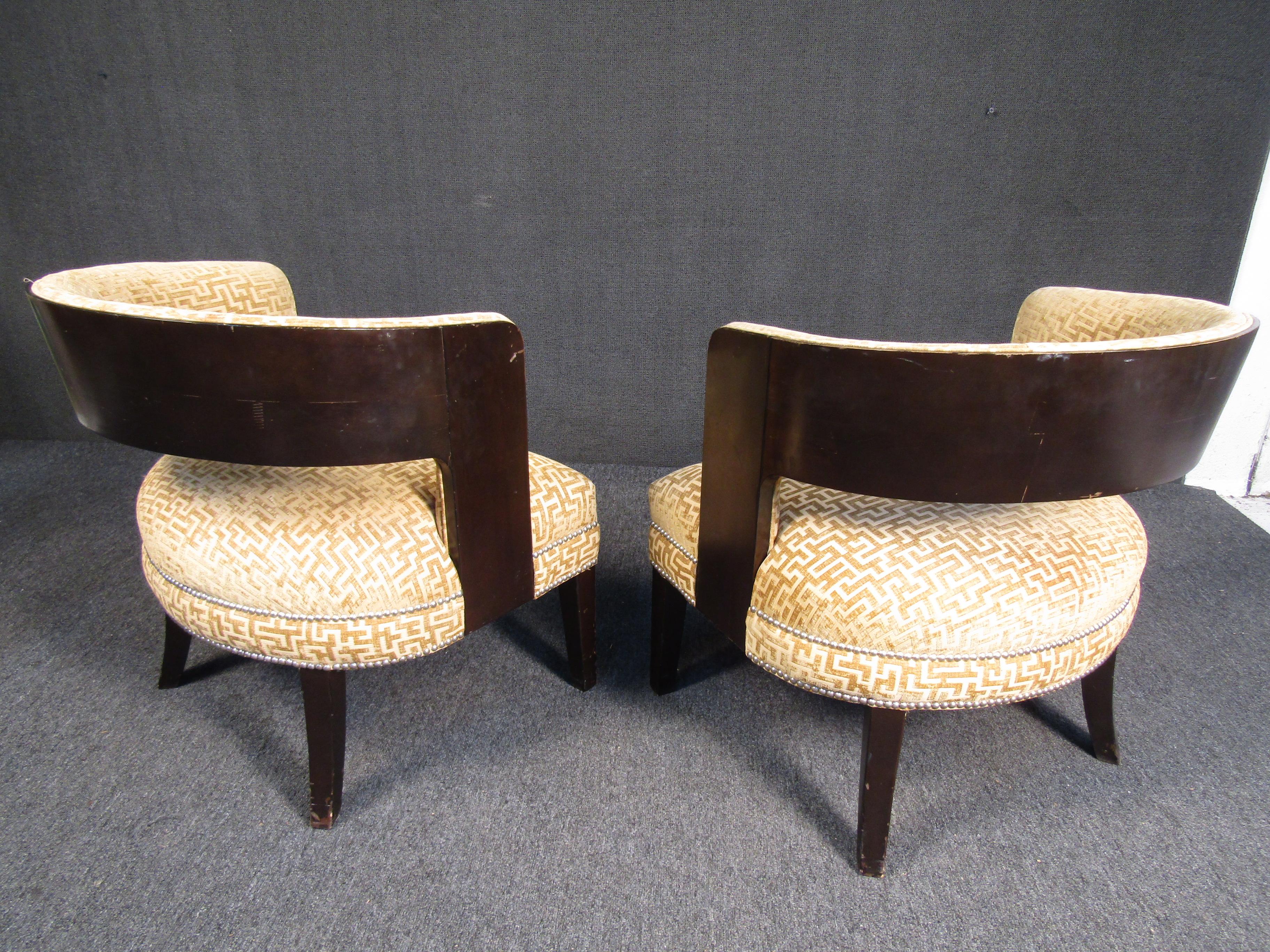 Mid-Century Modern Lounge Chairs 8
