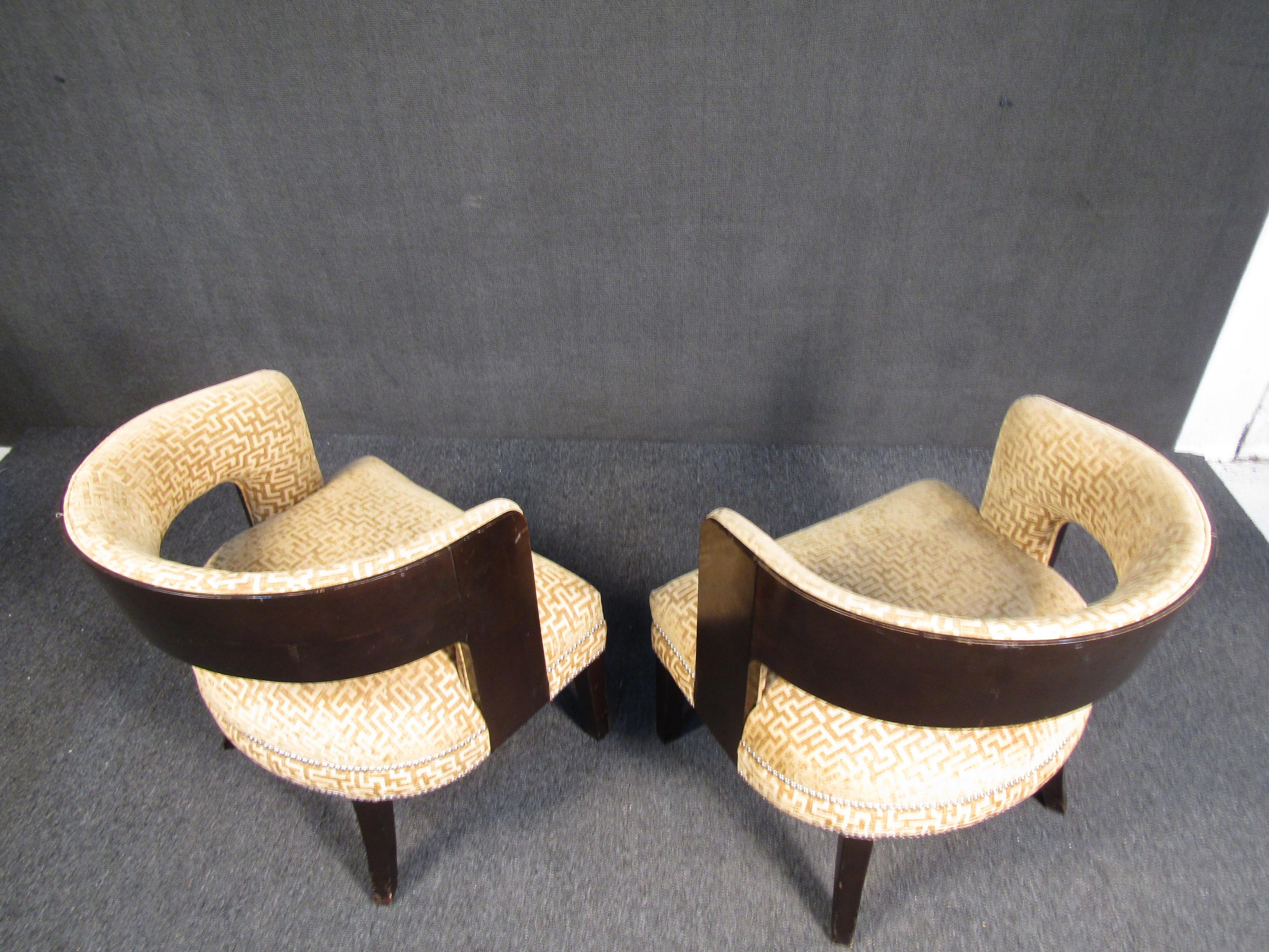 Mid-Century Modern Lounge Chairs 9