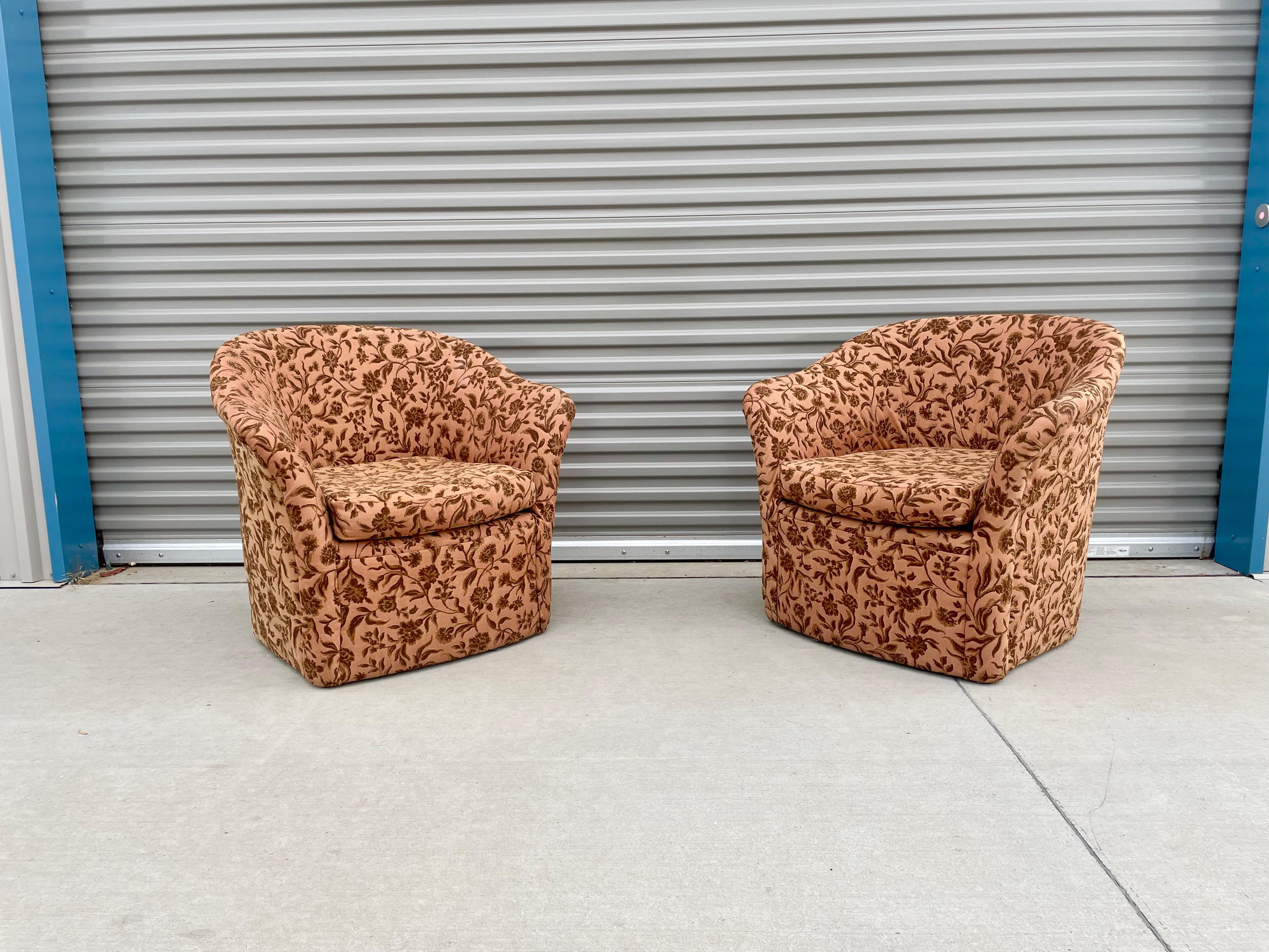 Mid Century Modern Lounge Chairs In Good Condition In North Hollywood, CA