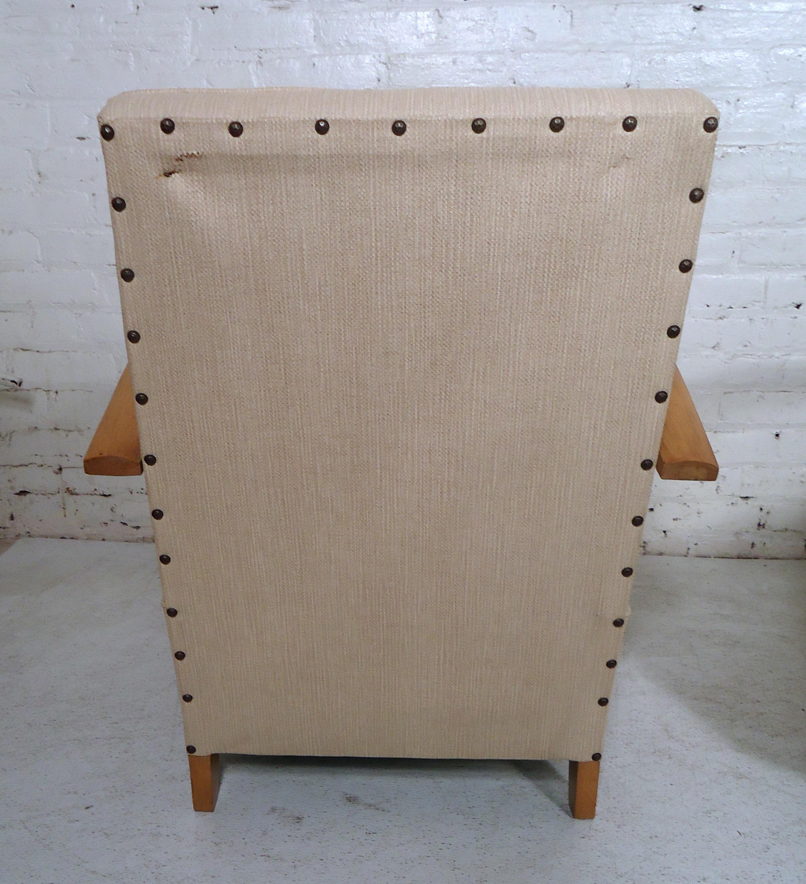 Mid-Century Modern Lounge Chairs 4