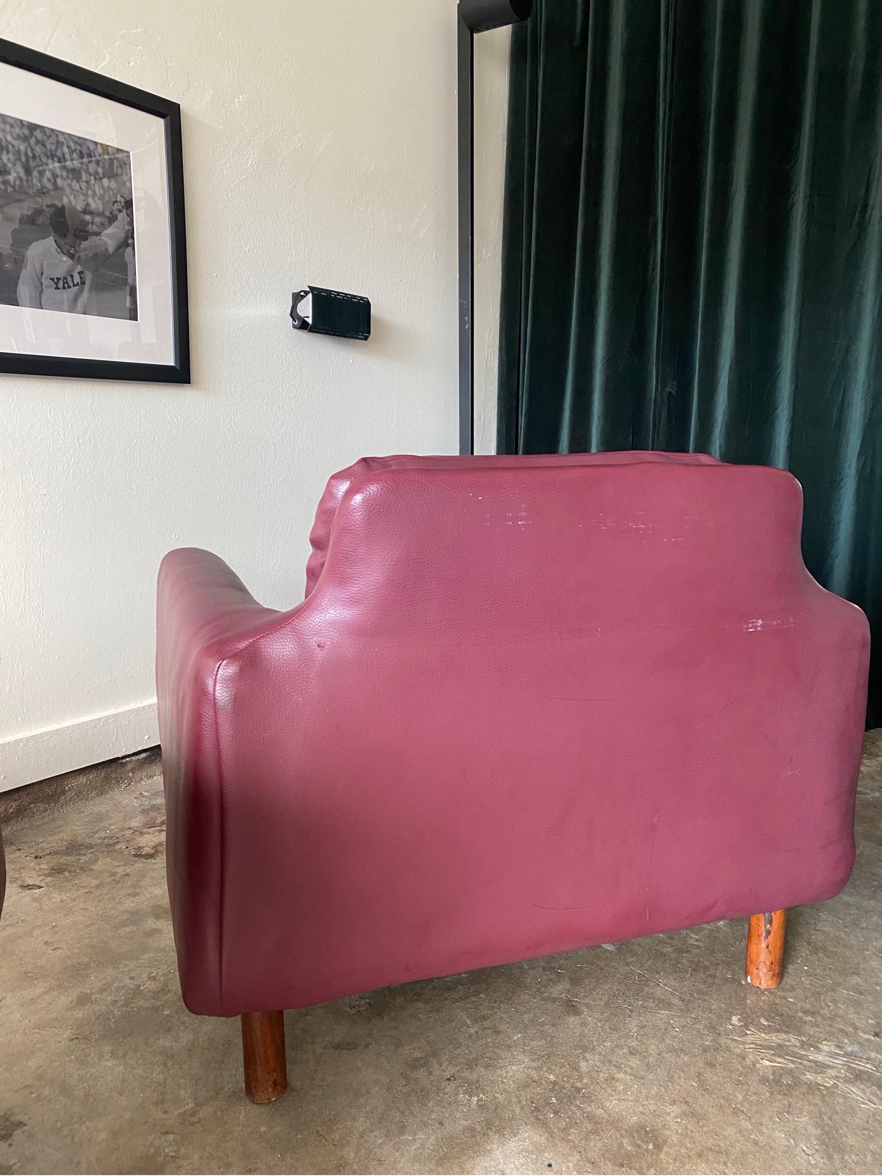 Mid Century Modern Lounge Chairs in a Maroon Leather For Sale 3