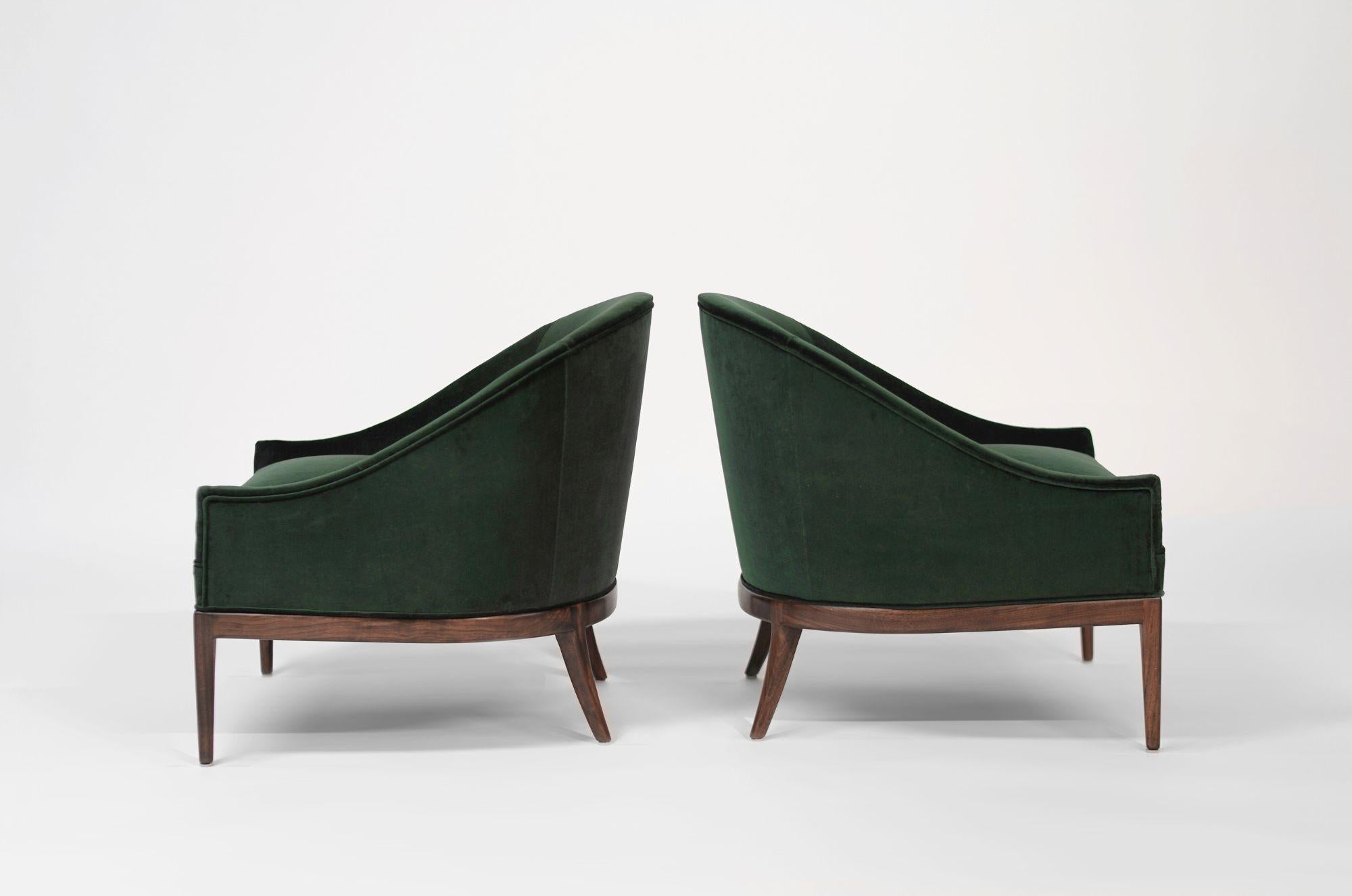 Sedie da salotto moderne di metà secolo in velluto smeraldo, C.C. 1950 in vendita 1