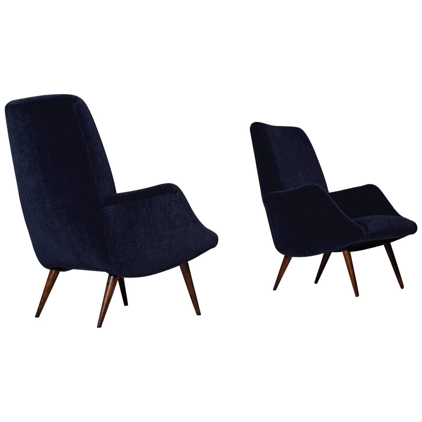 Mid-Century Modern Lounge Chairs in Mohair Velvet by Carlo de Carli for Cassina