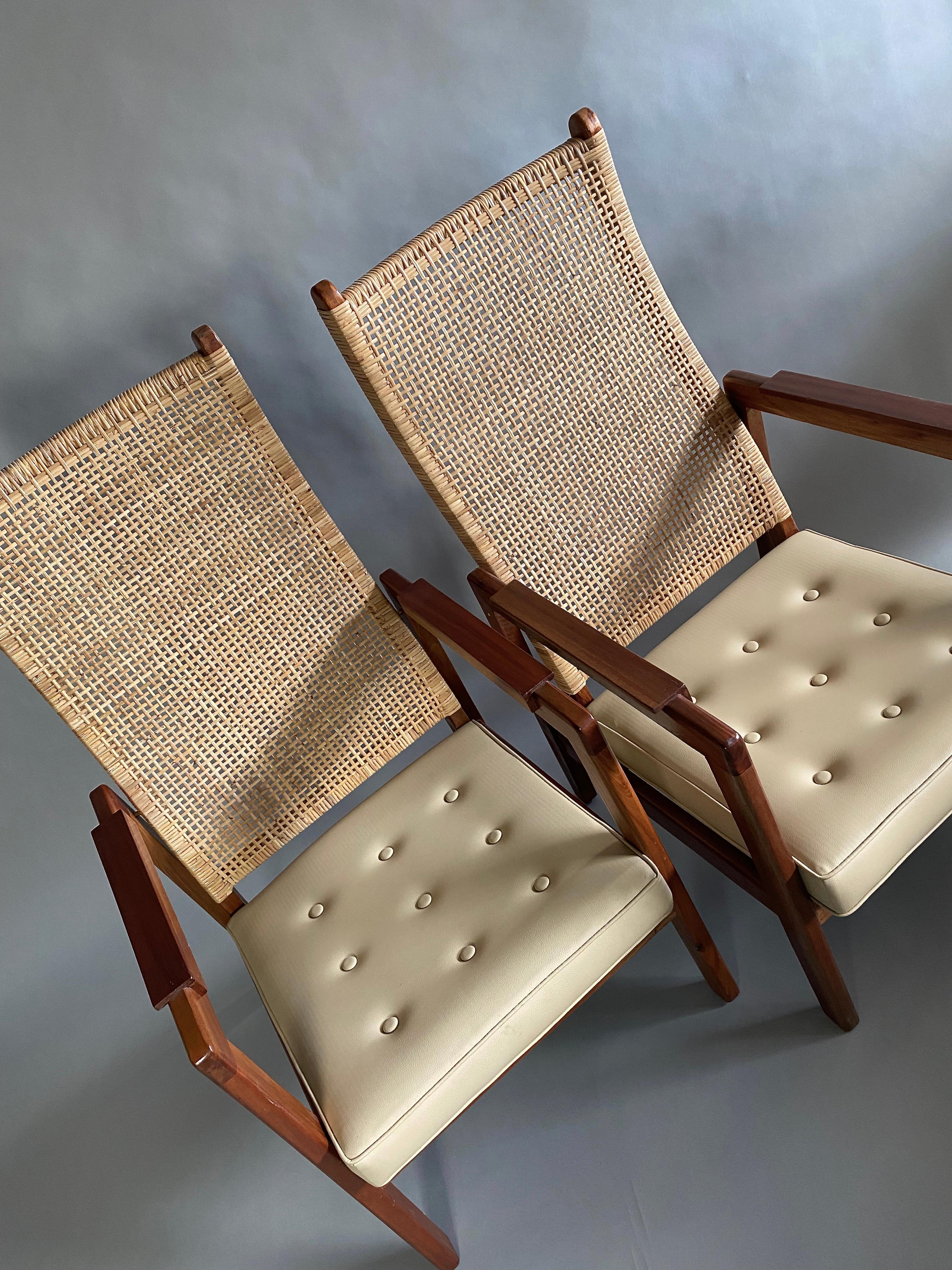 Mid-Century Modern Lounge Chairs in Wood and Cane, Set of 2 In Good Condition For Sale In Weesp, NL