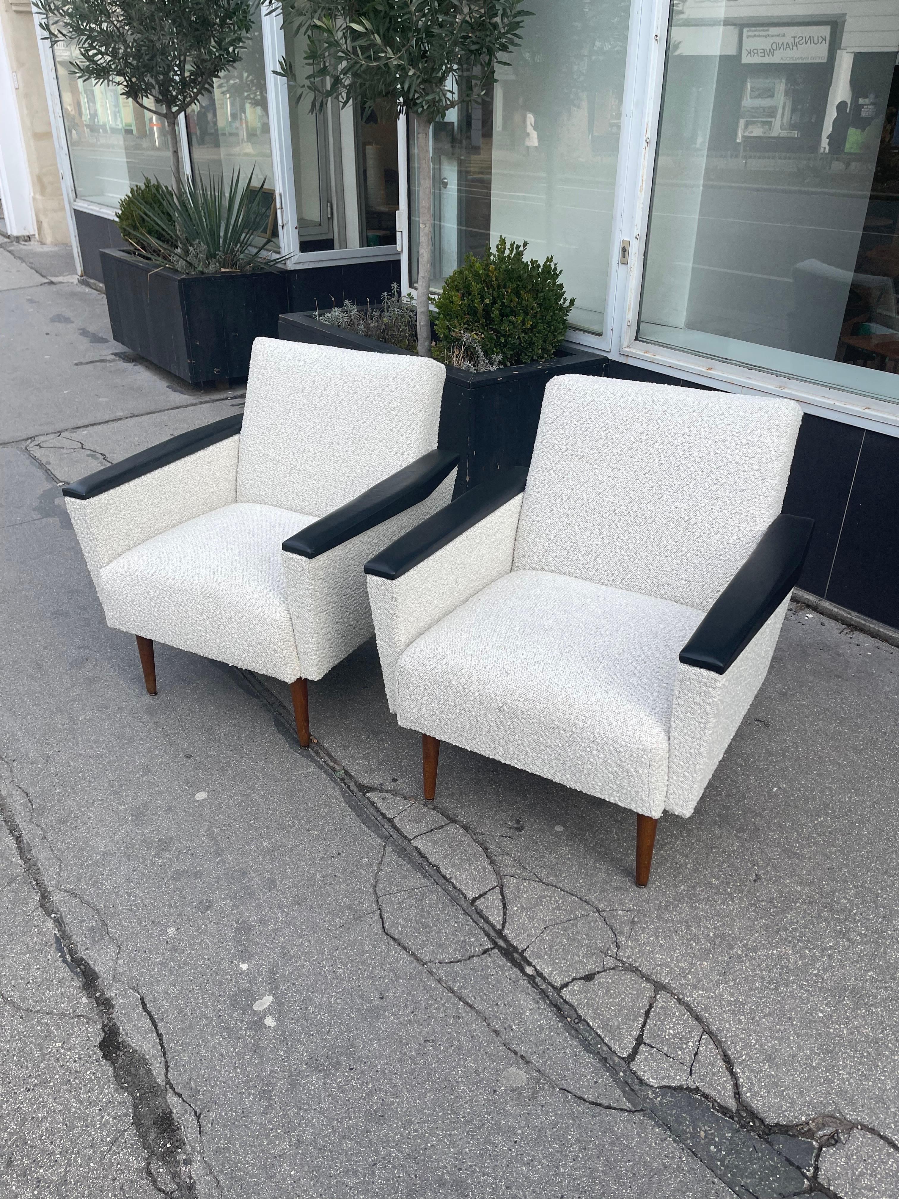 Mid-Century Modern Lounge Chairs Set of Two Style of Pierre Guariche, 1960s For Sale 1