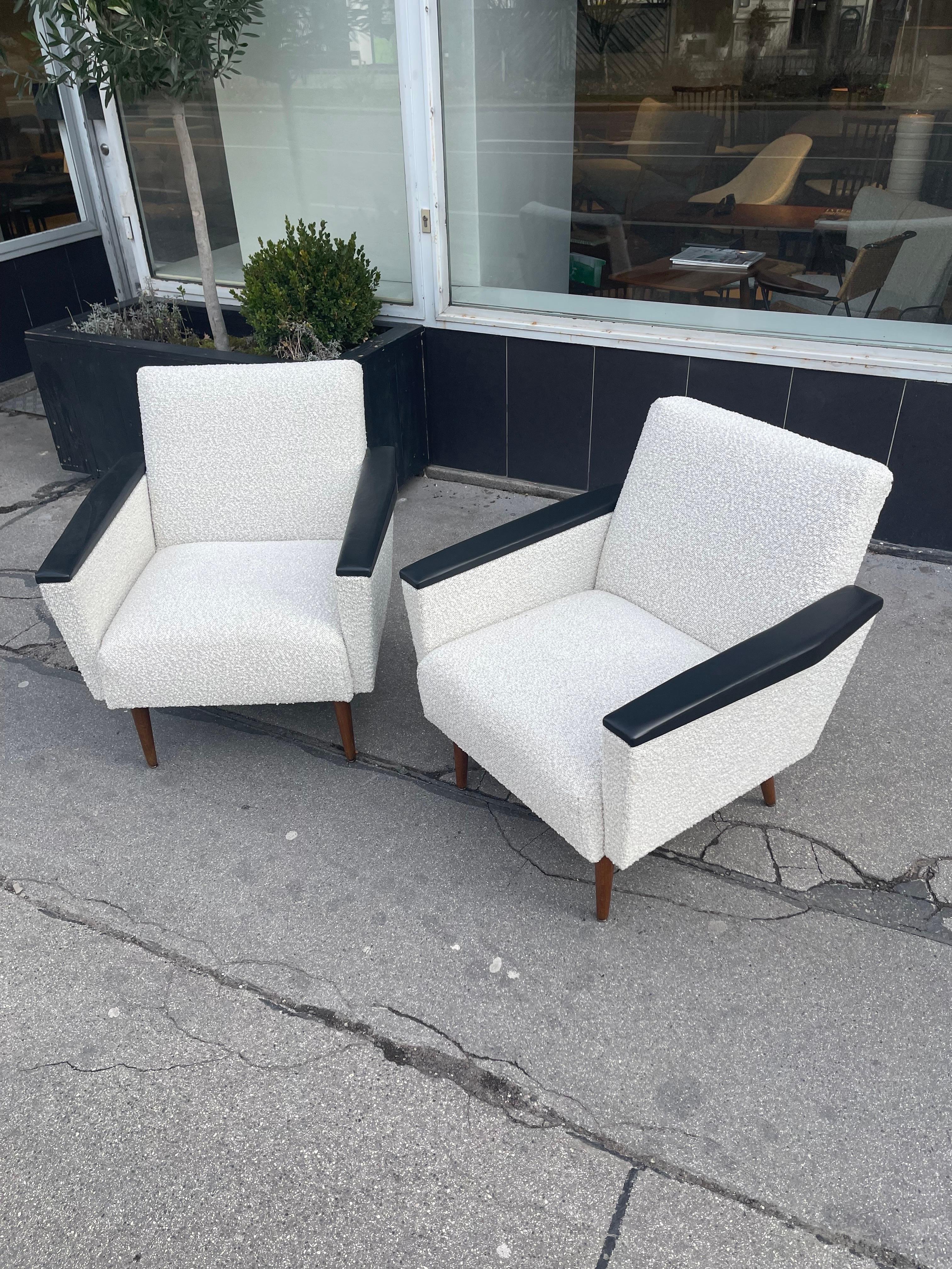 Mid-Century Modern Lounge Chairs Set of Two Style of Pierre Guariche, 1960s For Sale 2
