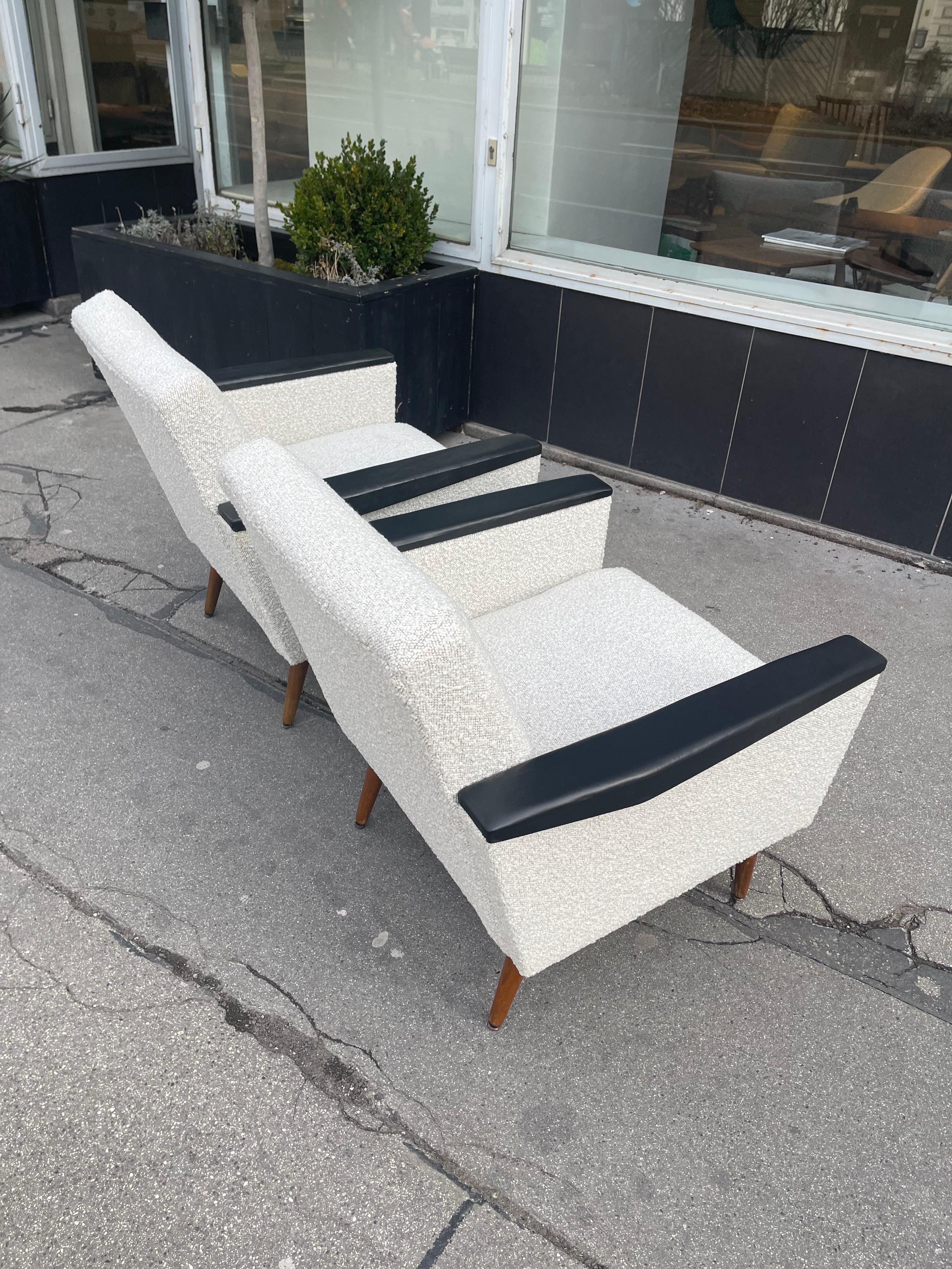 Mid-Century Modern Lounge Chairs Set of Two Style of Pierre Guariche, 1960s For Sale 3
