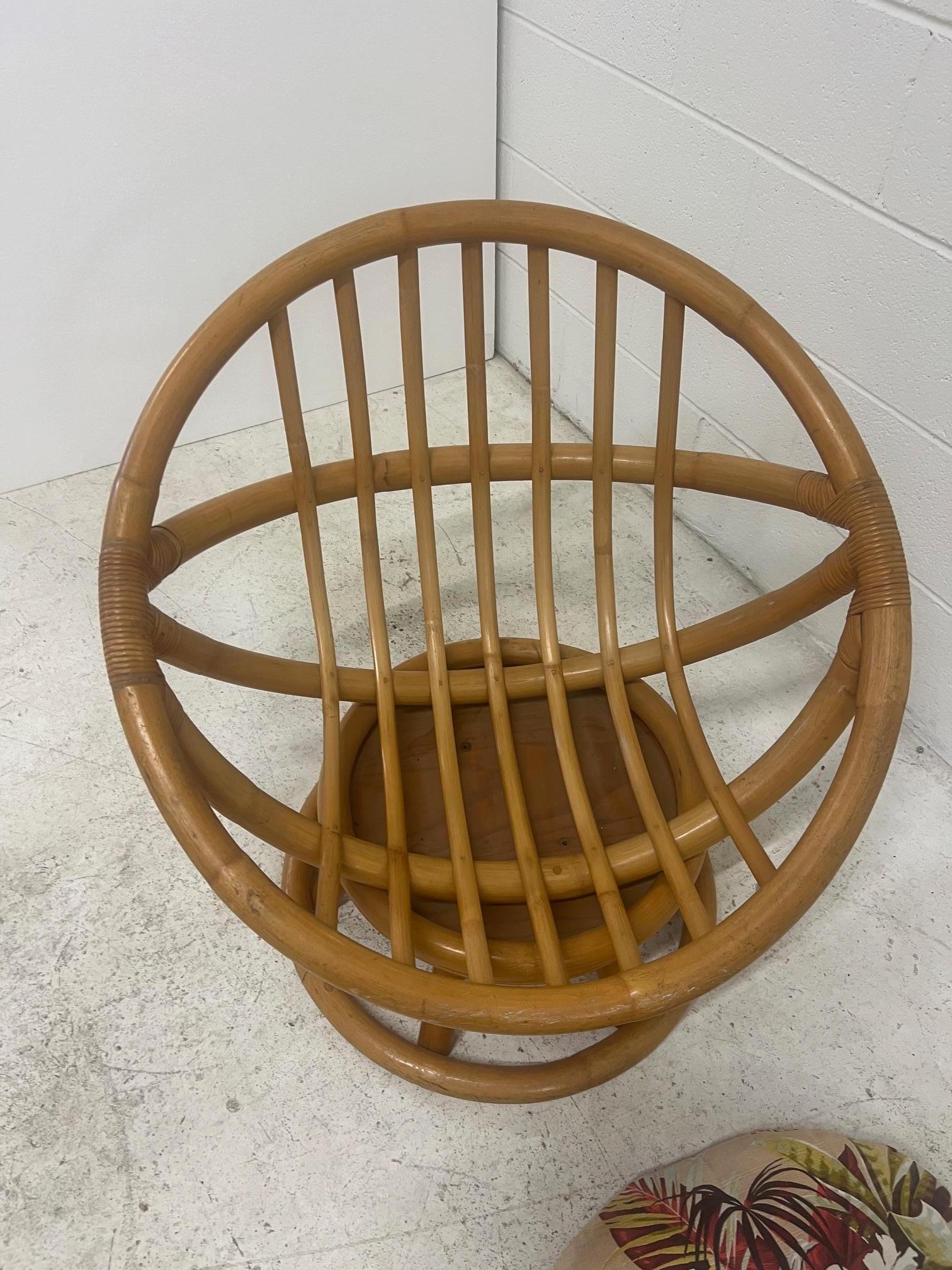 20th Century Mid Century Modern Lounge Hoop Chair Bamboo Rattan Beverly Hills Sun Room For Sale
