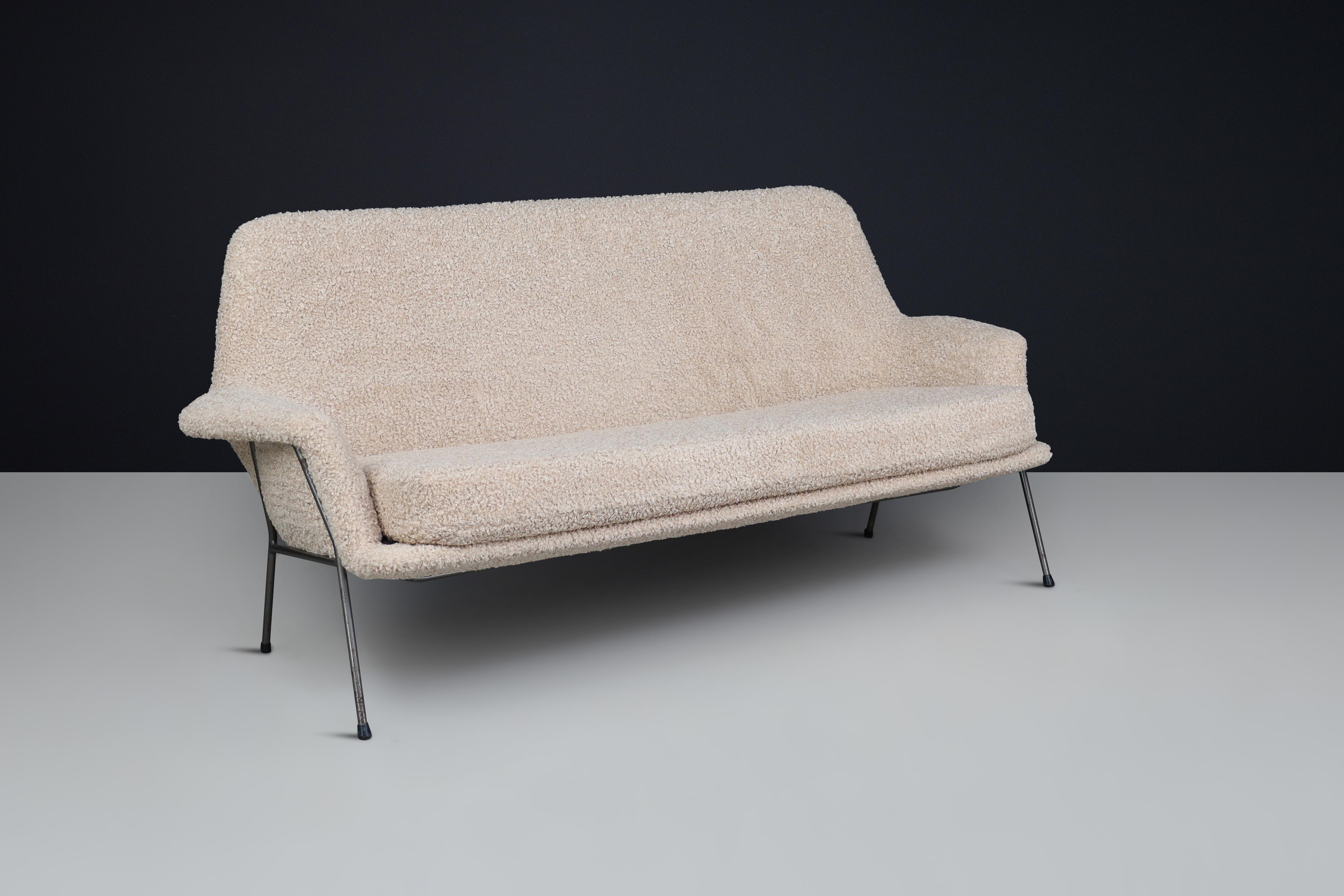 20th Century Mid-Century Modern Lounge Sofa in Teddy Fabric, The Netherlands, 1960s For Sale