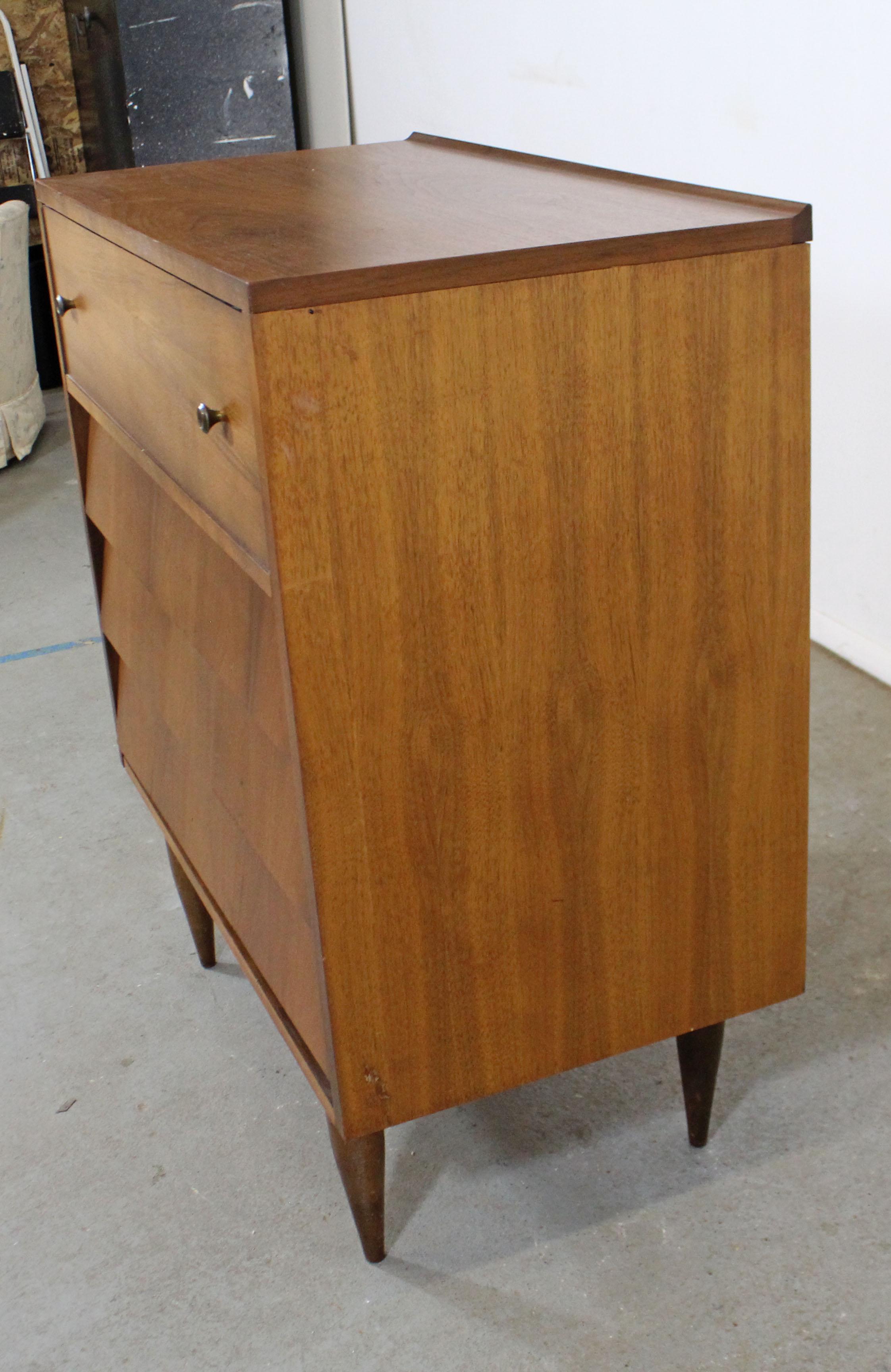 Mid-Century Modern Louvered Front Tall Chest/Dresser In Good Condition In Wilmington, DE
