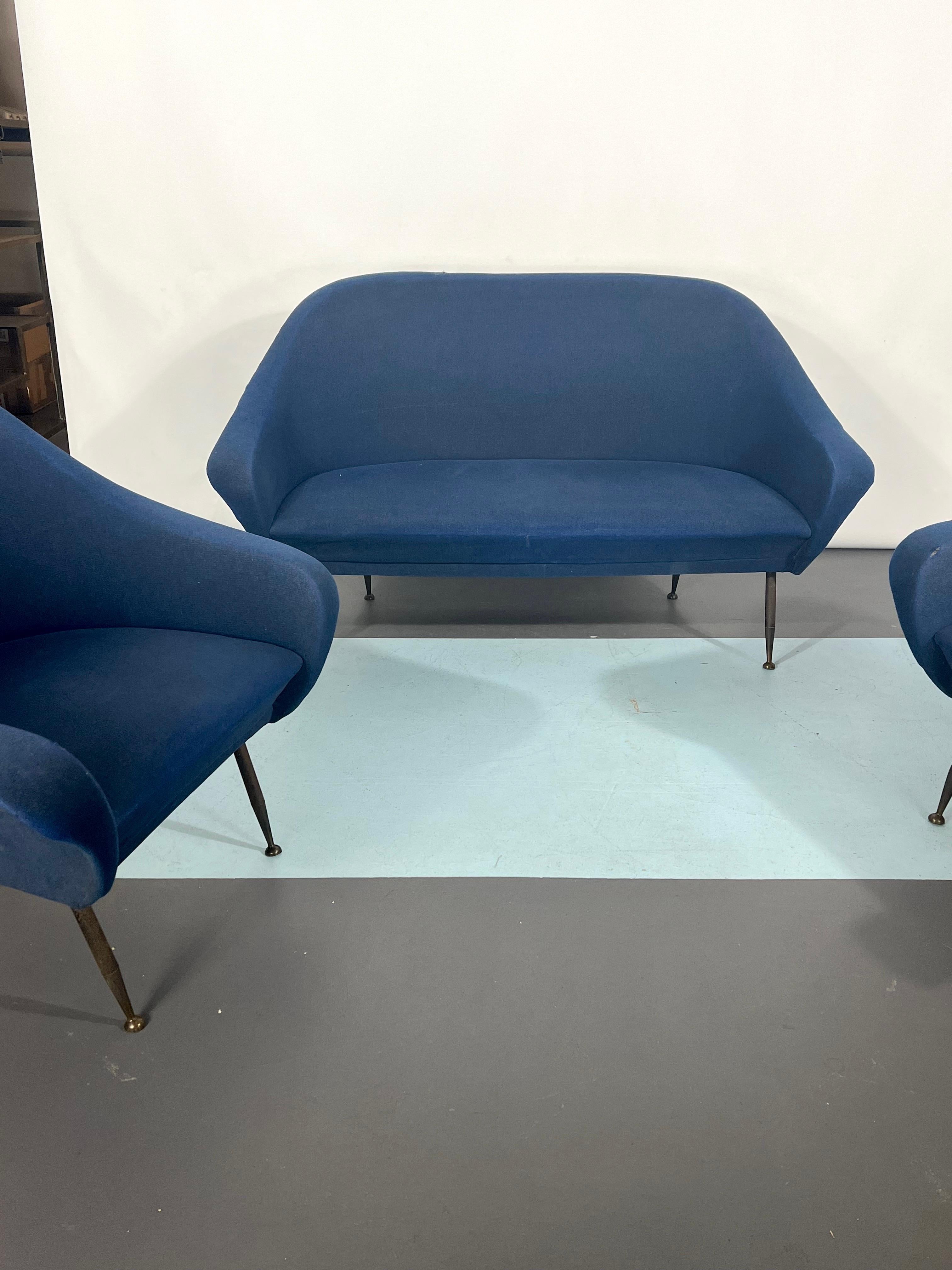 Mid-Century Modern Loveseat und Sessel von Gastone Rinaldi aus den 50er Jahren (Messing) im Angebot