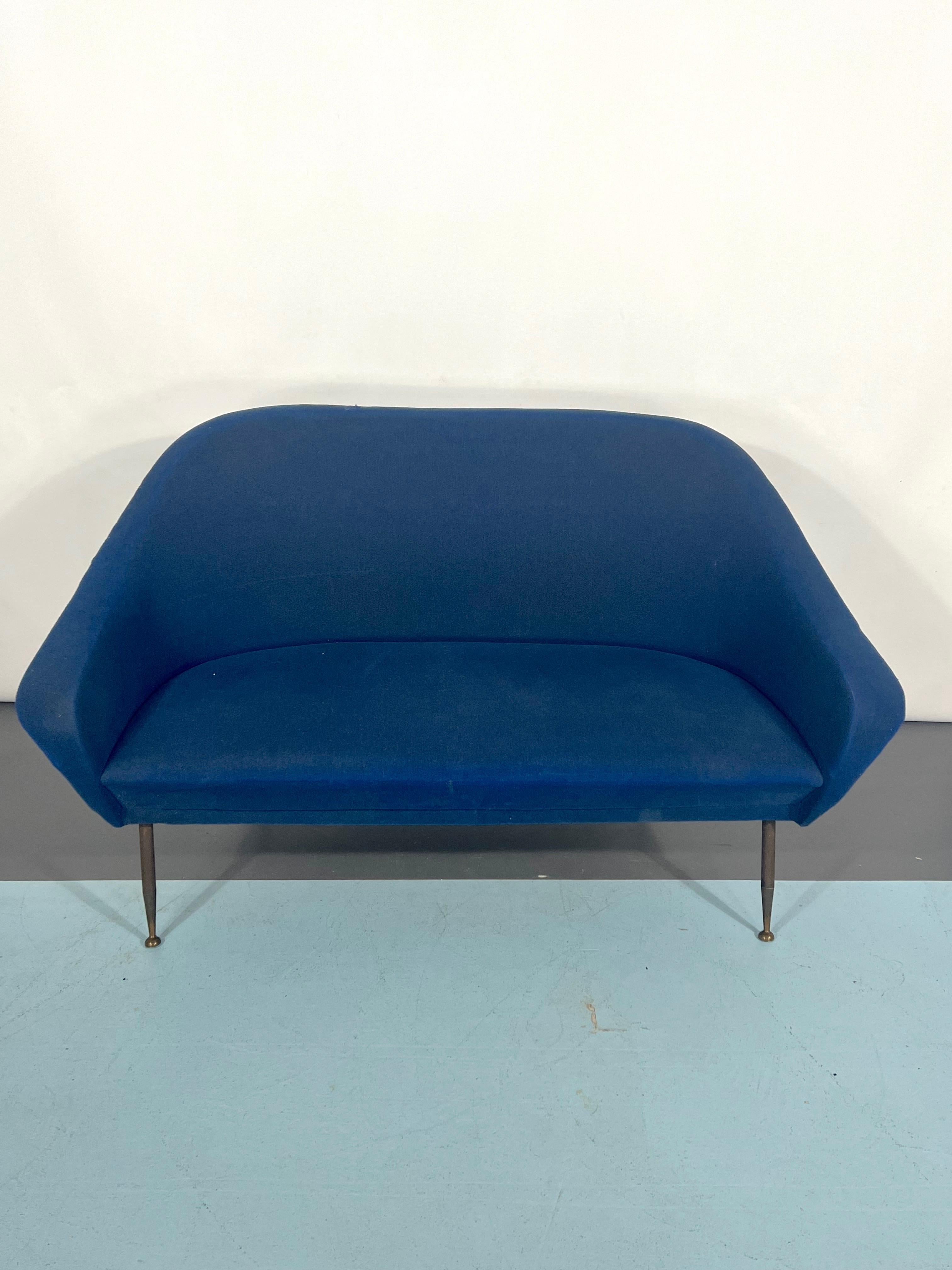 Mid-Century Modern Loveseat und Sessel von Gastone Rinaldi aus den 50er Jahren im Angebot 1