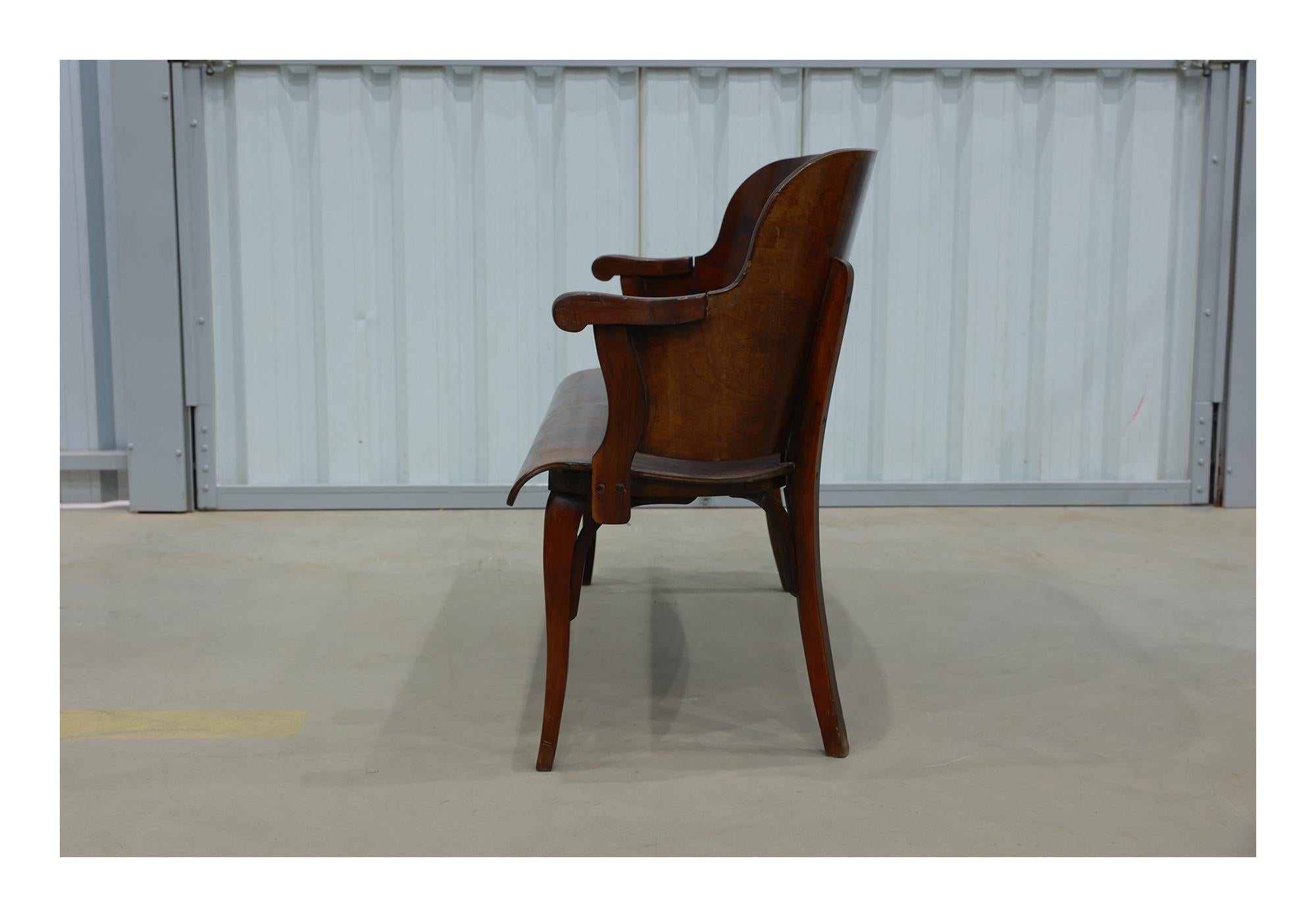 Mid-Century Modern Causeuse en bois courbé The Moderns par Cimo, c. 1950s en vente