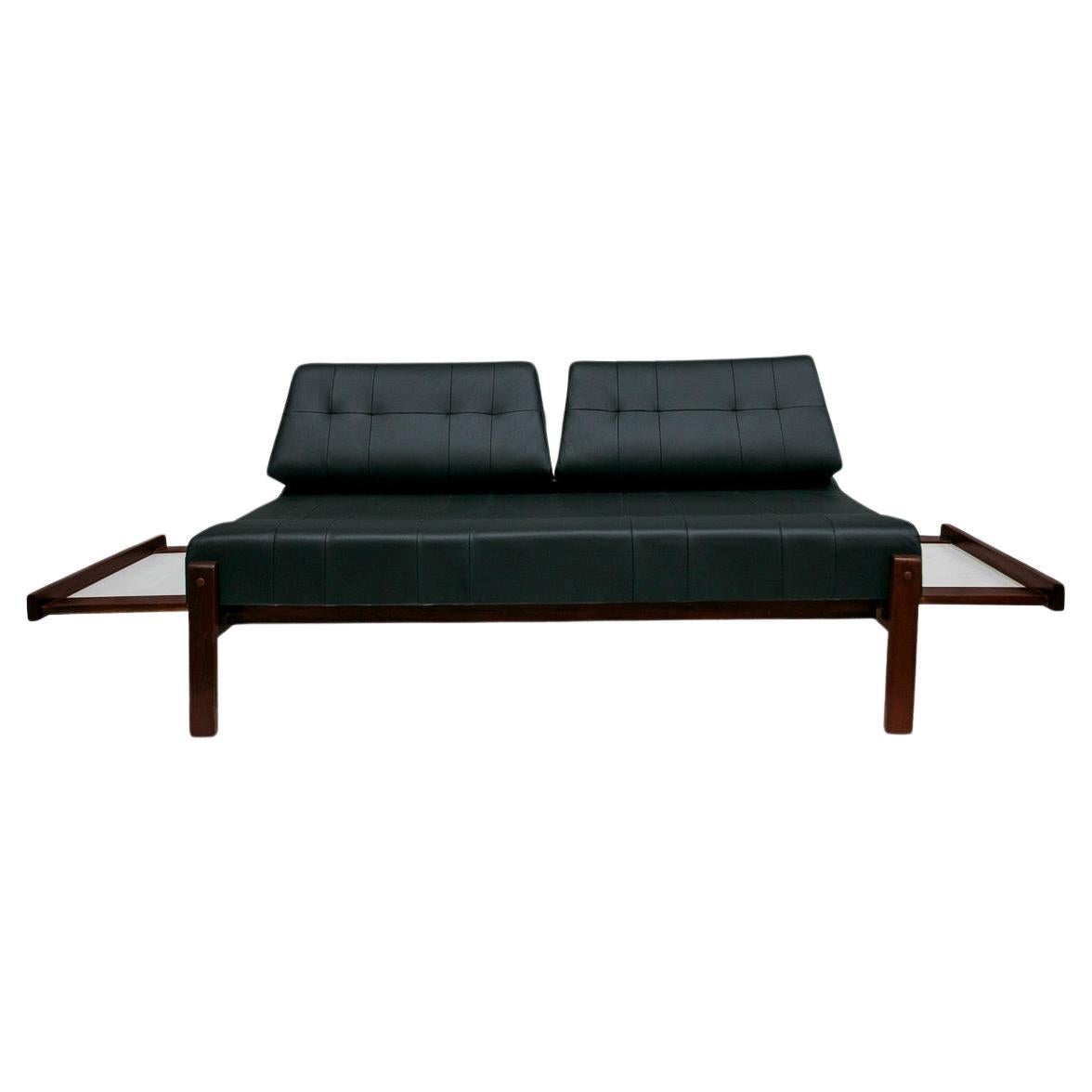Mid Century Modern Loveseat in Hardwood and Leather by Gelli, Brazil, 1960s