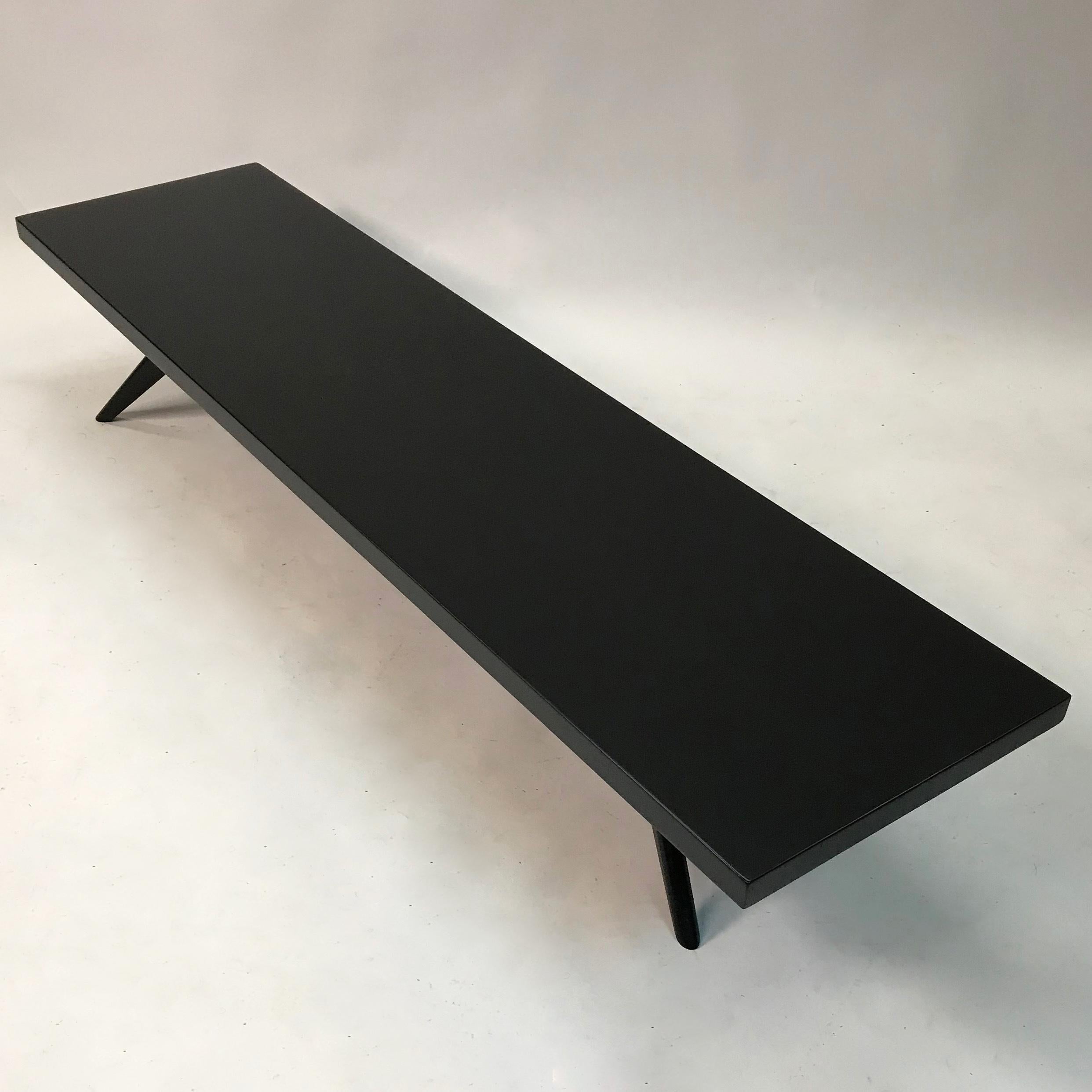 Mid-Century Modern Low Black Lacquered Mahogany Coffee Table In Good Condition In Brooklyn, NY