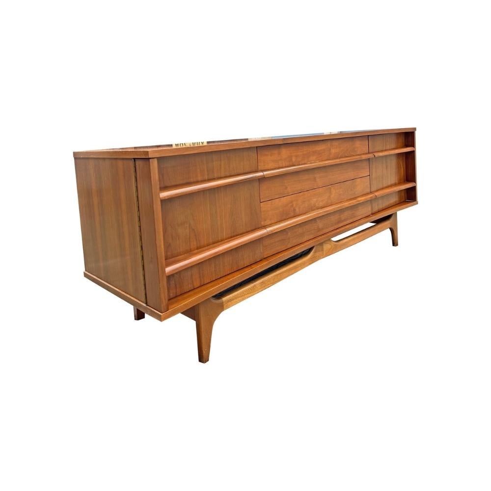 Mid Century Modern Low Concave Compact Credenza Cabinet by Young and Company For Sale 2