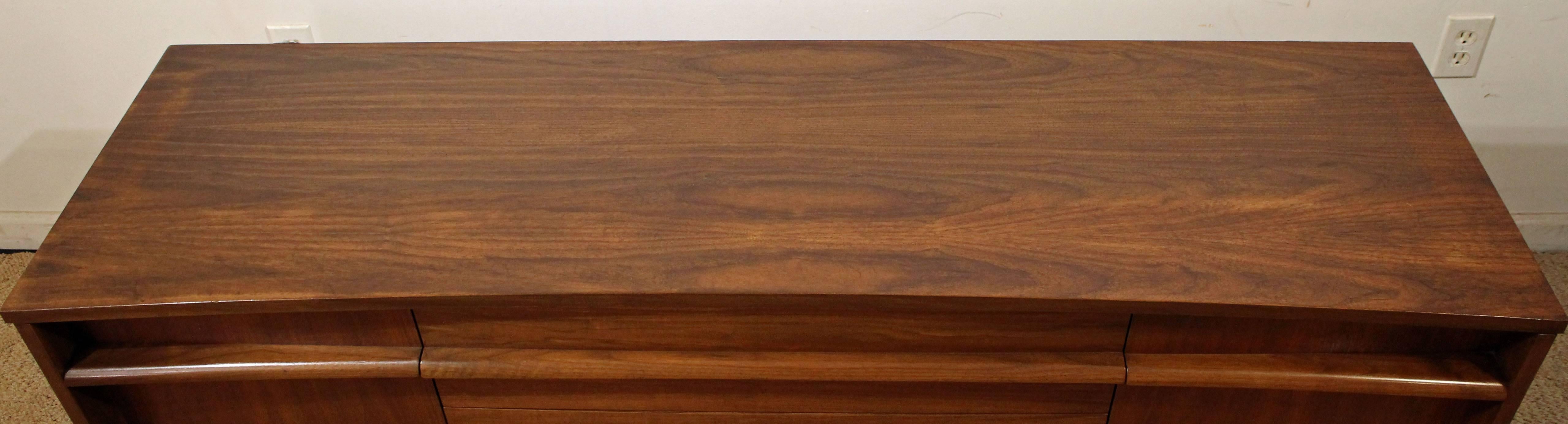 Mid-Century Modern Low Concave-Front Walnut Credenza 2