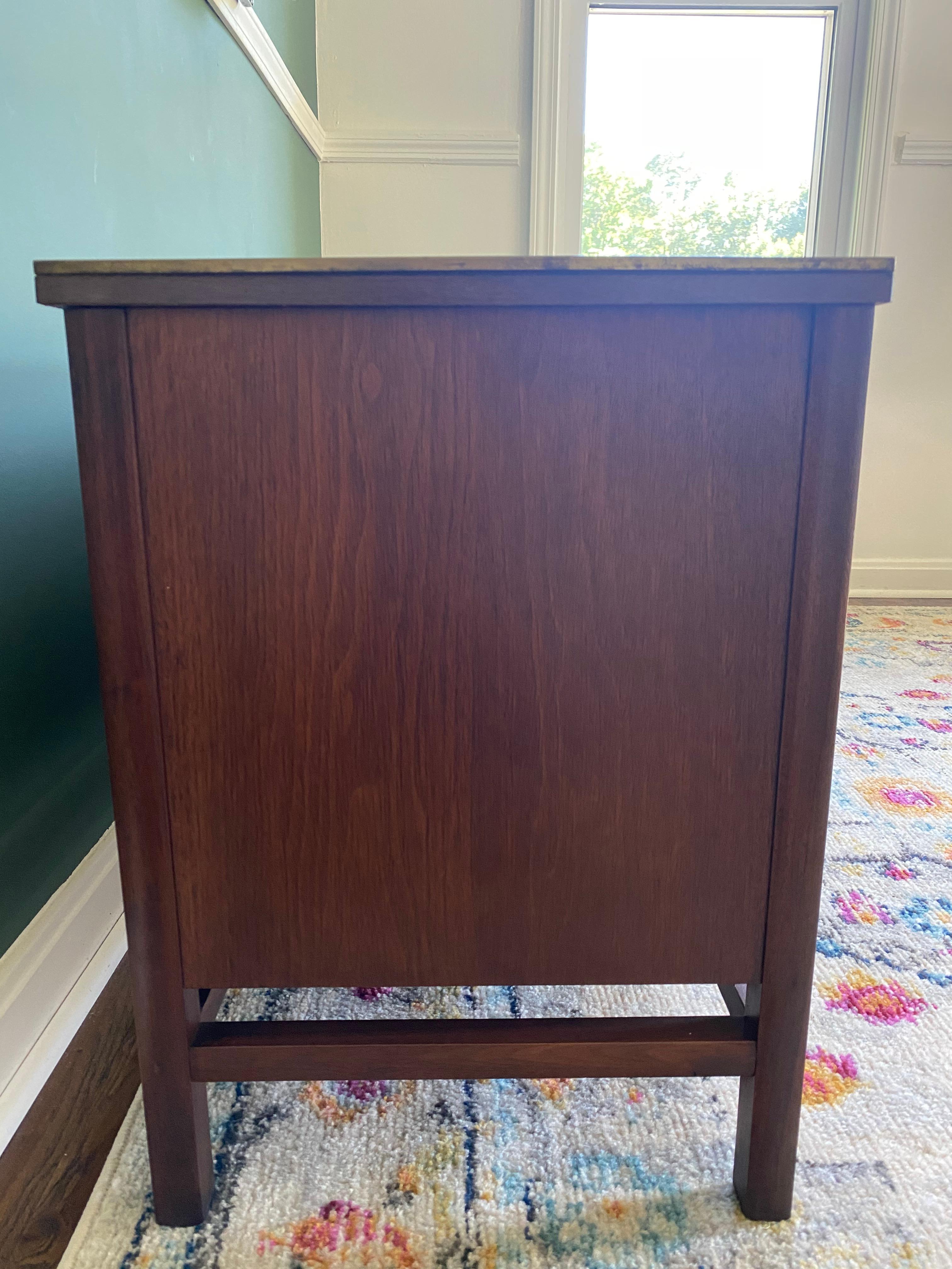 Mid-Century Modern Low Credenza 4