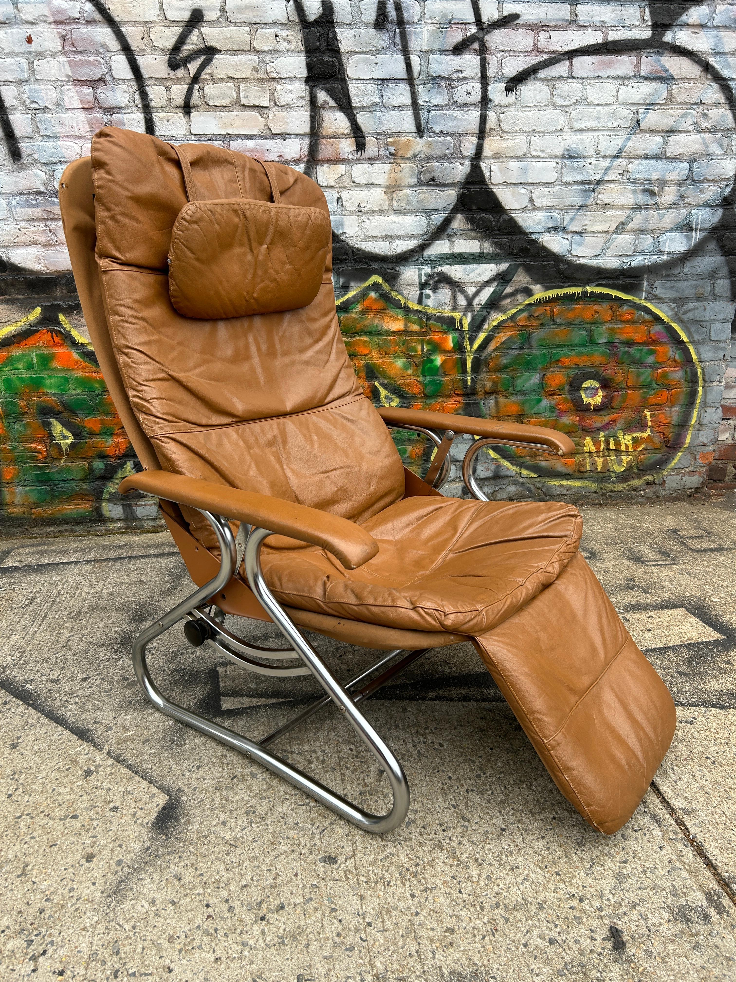 Norwegian Mid-Century Modern Low Leather and Chrome Full Horizontal Tilt Lounge Chair For Sale