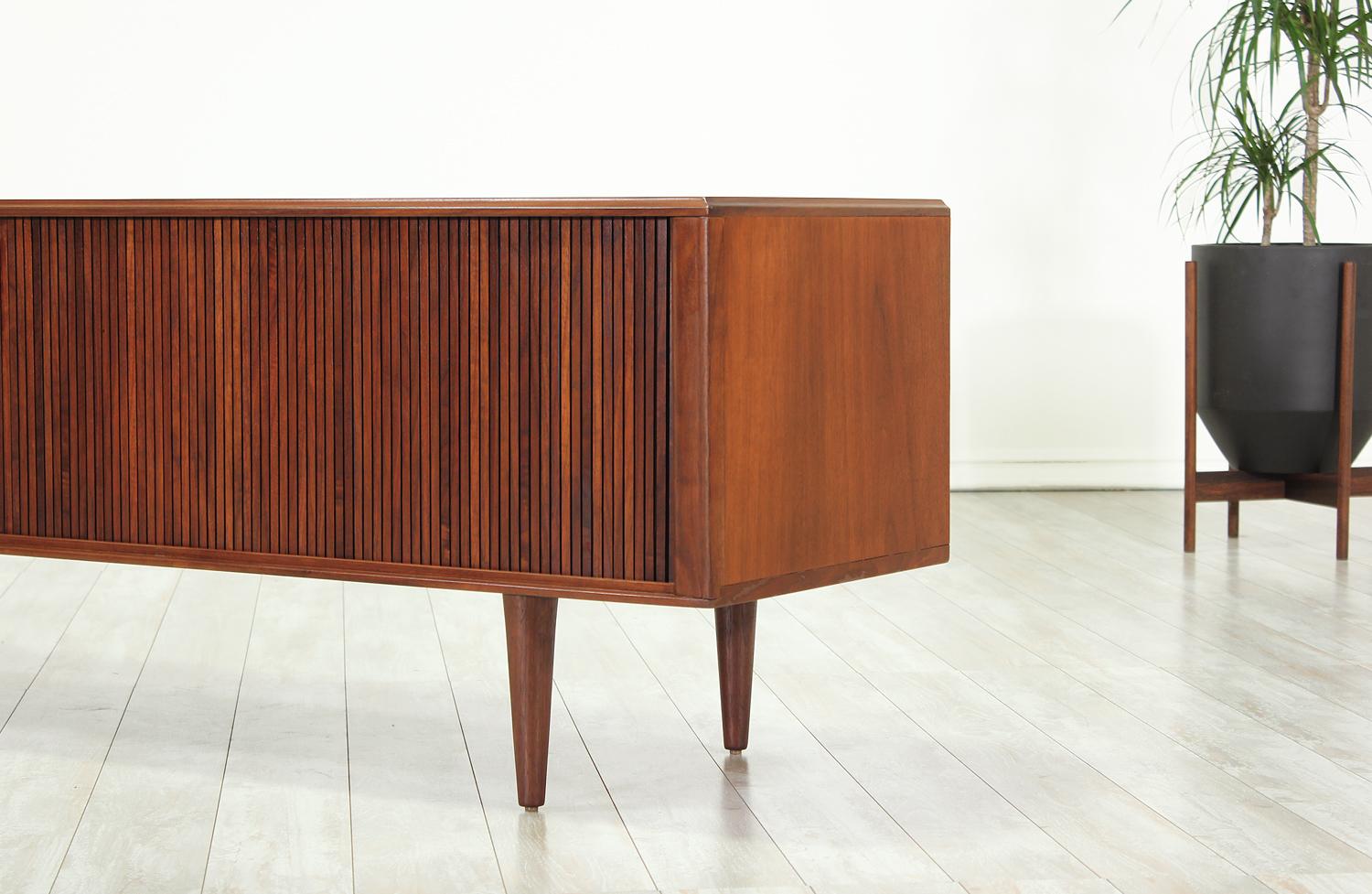 Mid-Century Modern Low Profile Tambour-Door Credenza by Barzilay 1