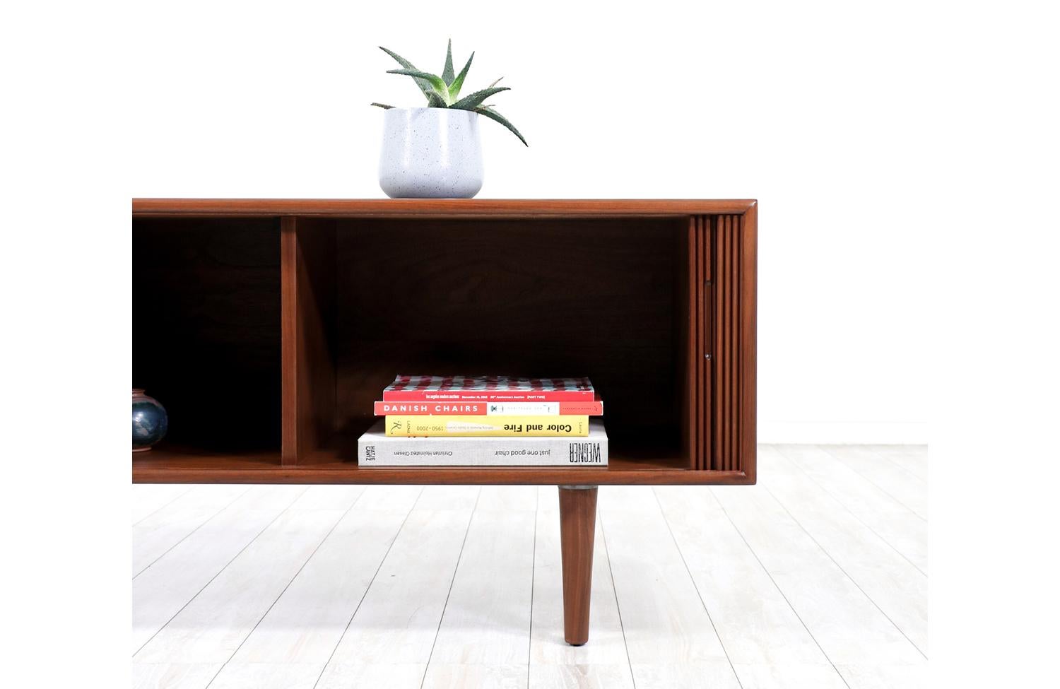 Mid-Century Modern Low-Profile Tambour-Door Credenza 3
