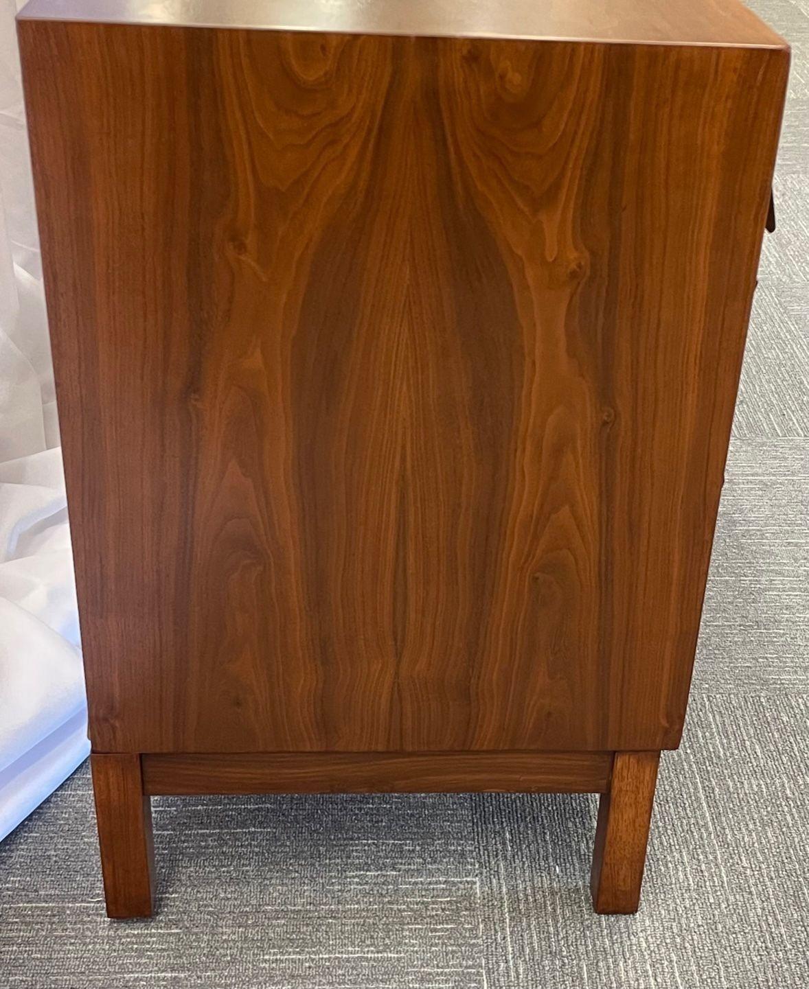 Mid-Century Modern Low Sideboard / Dresser, Walnut, Rosewood, American, 1950s 10