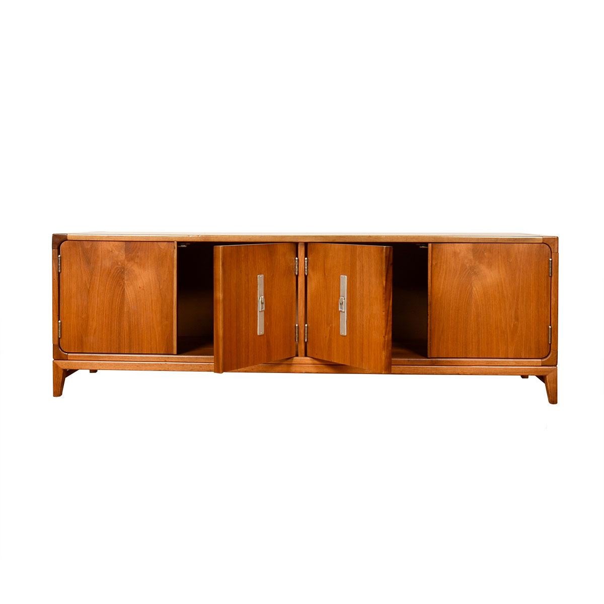 Mid-Century Modern Low Sideboard in Walnut by John Keal for Brown-Saltman

Additional Information:
Material: Walnut
Style: Mid-Century Modern
Featured at Kensington:
From respected the respected mid-century decorator line by John Keal for
