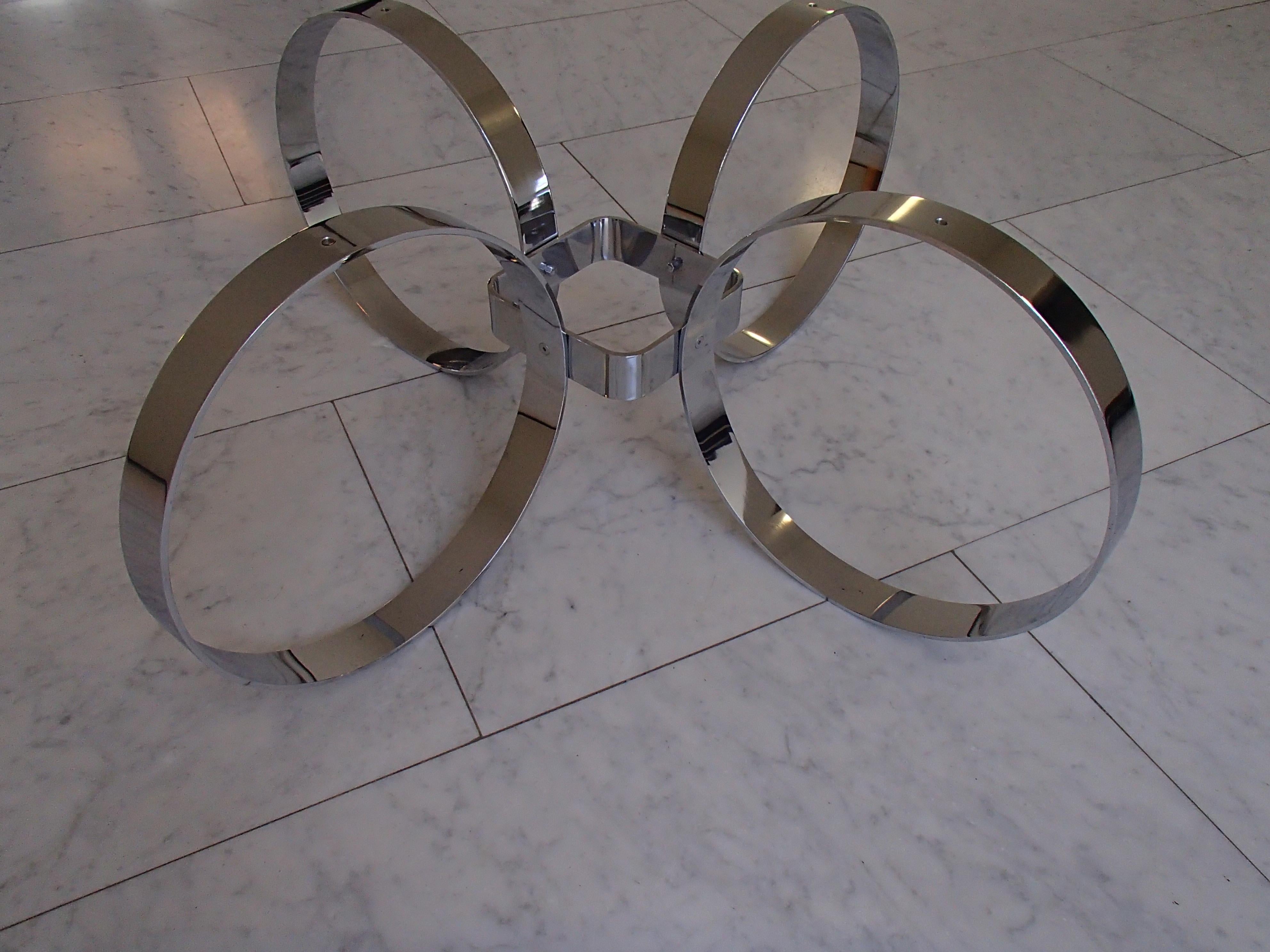 Mid-Century Modern Low Table Chrome Rings and Brown Glass Top For Sale 4
