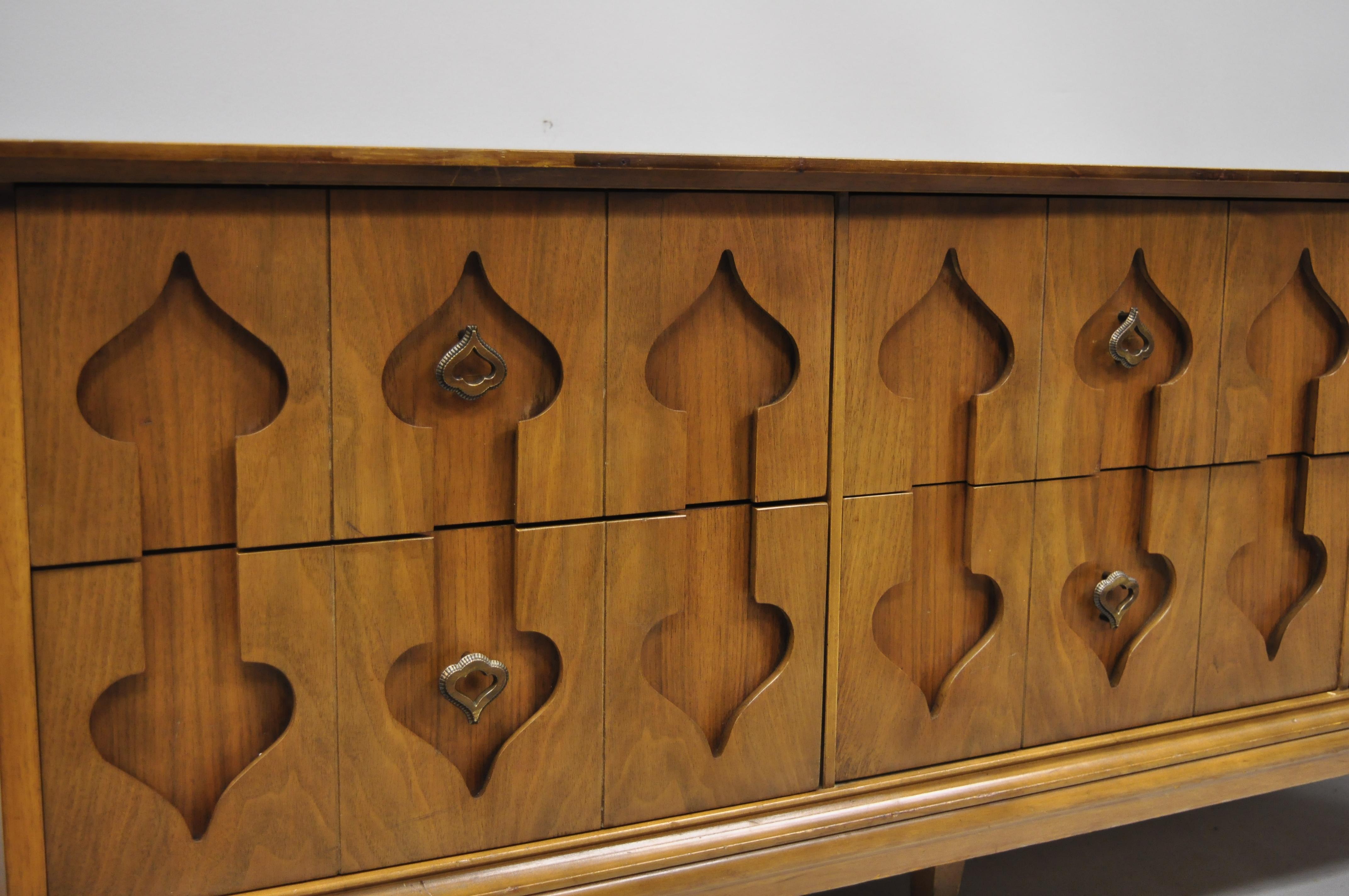 Mid-Century Modern low walnut Credenza cabinet carved 