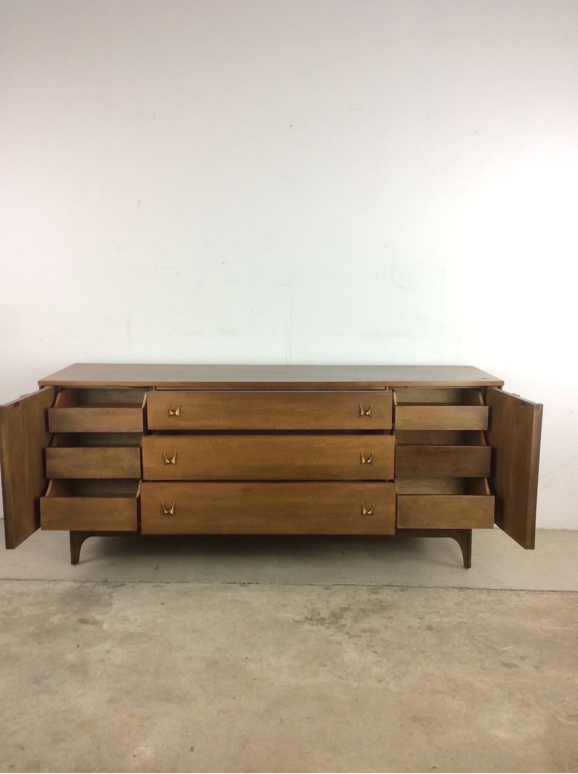 Mid-Century Modern Lowboy 9 Drawer Dresser Brasilia by Broyhill  9