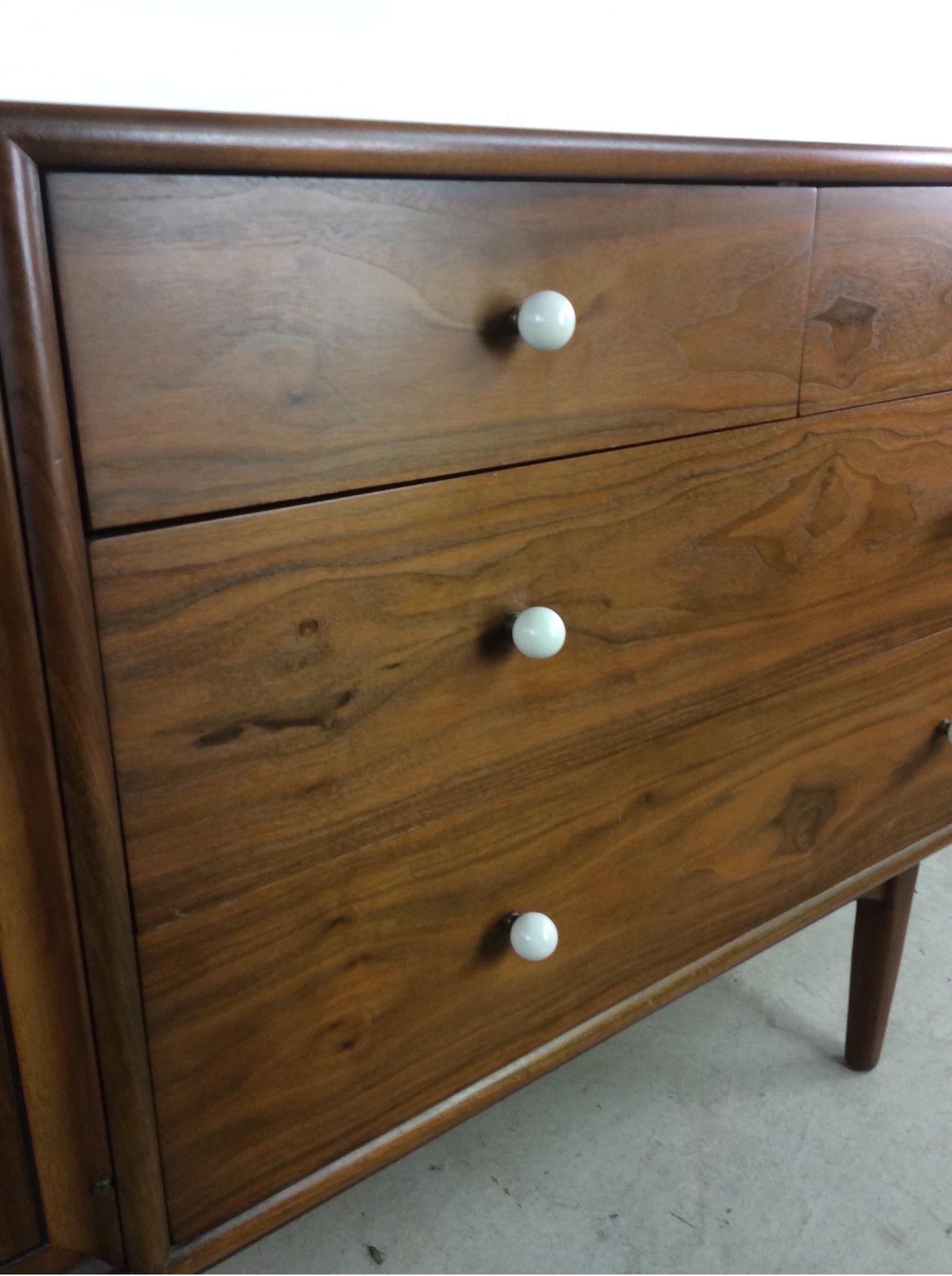 Mid-Century Modern Lowboy 9 Drawer Dresser from Declaration by Drexel In Good Condition In Freehold, NJ