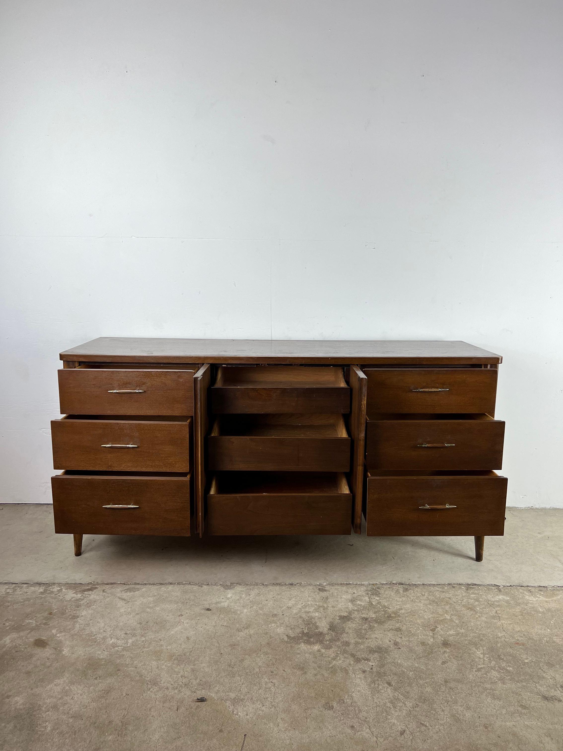 Veneer Mid-Century Modern Lowboy Dresser from Saga Series by Broyhill