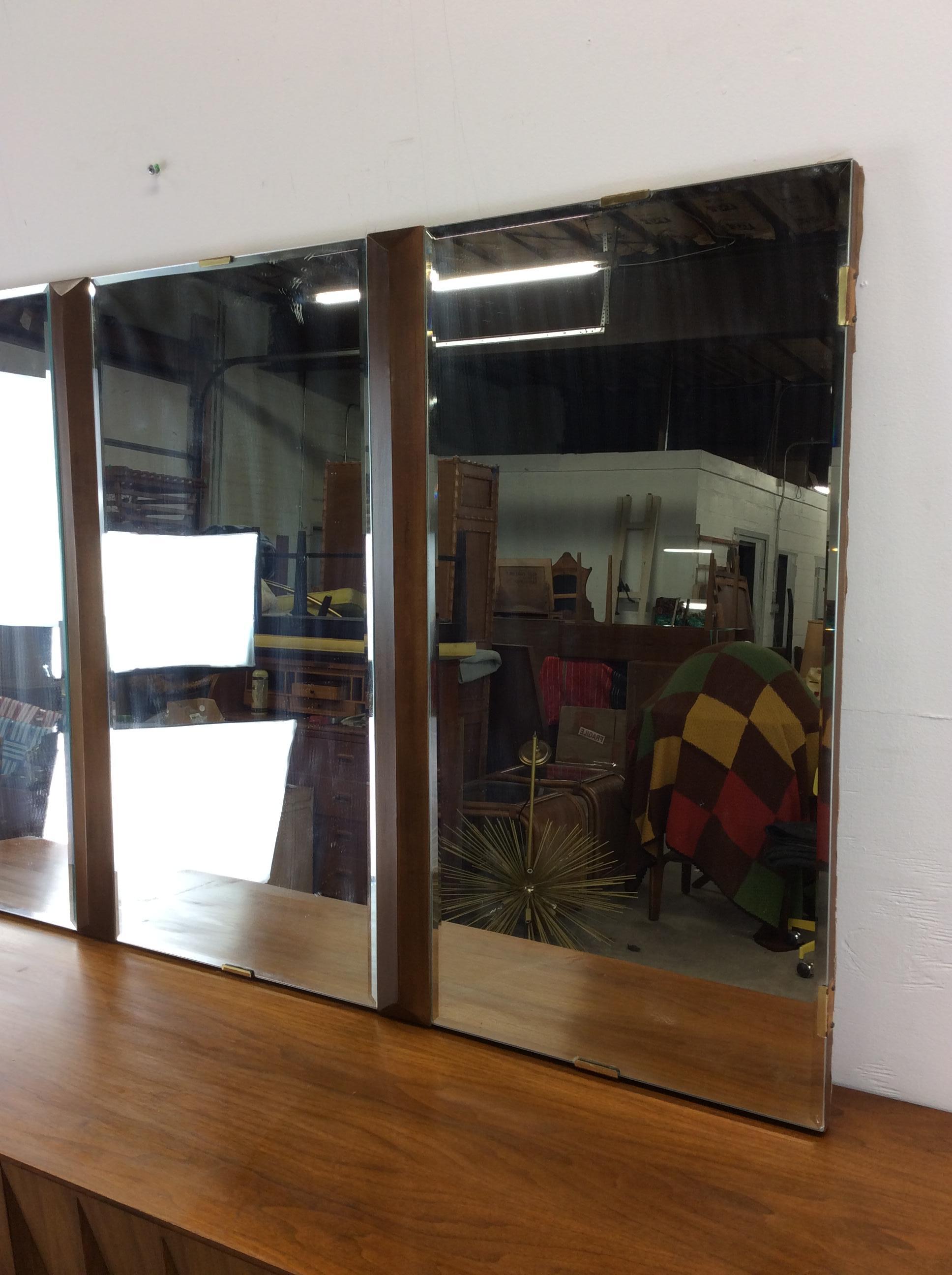 Mid Century Modern Lowboy Dresser with Mirror by American of Martinsville In Good Condition In Freehold, NJ