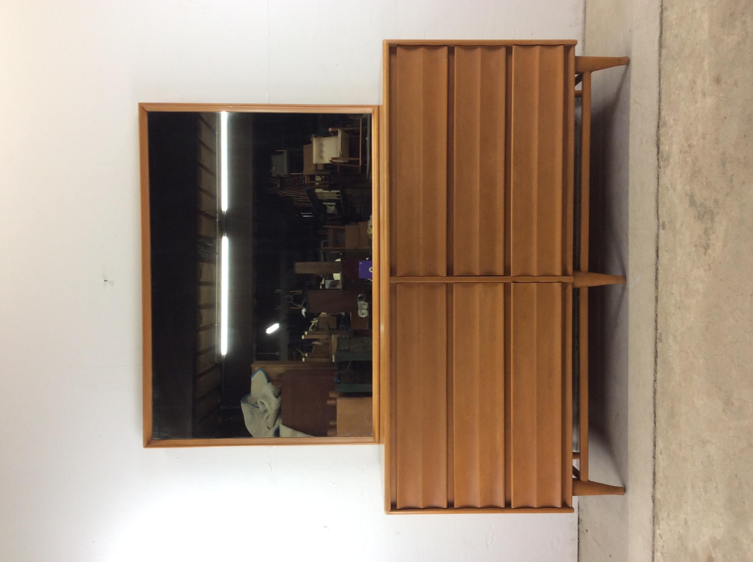 Mid Century Modern Lowboy Dresser with Mirror by Heywood Wakefield For Sale 2