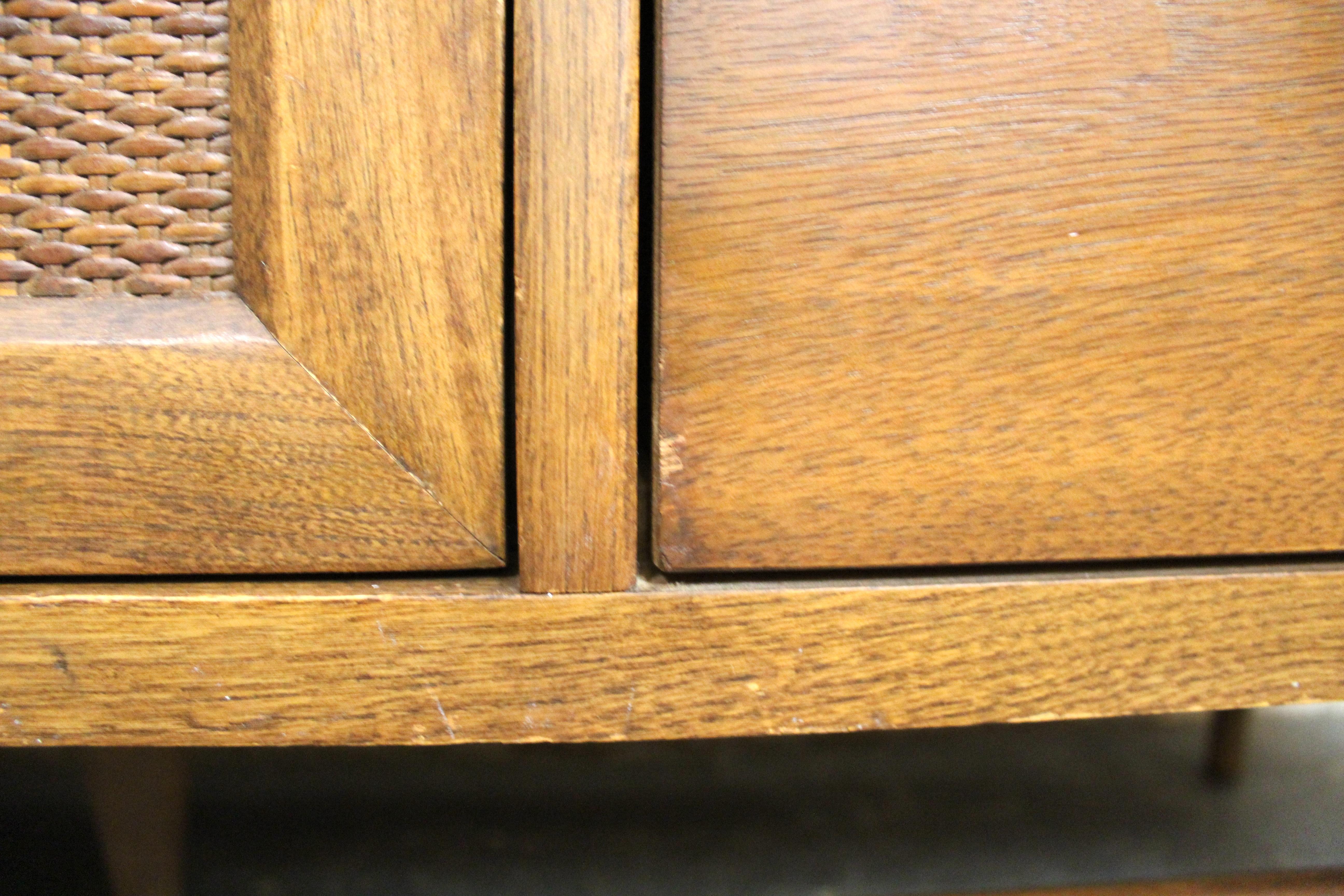 Mid-Century Modern Lowboy Walnut Dresser by Harmony House For Sale 9
