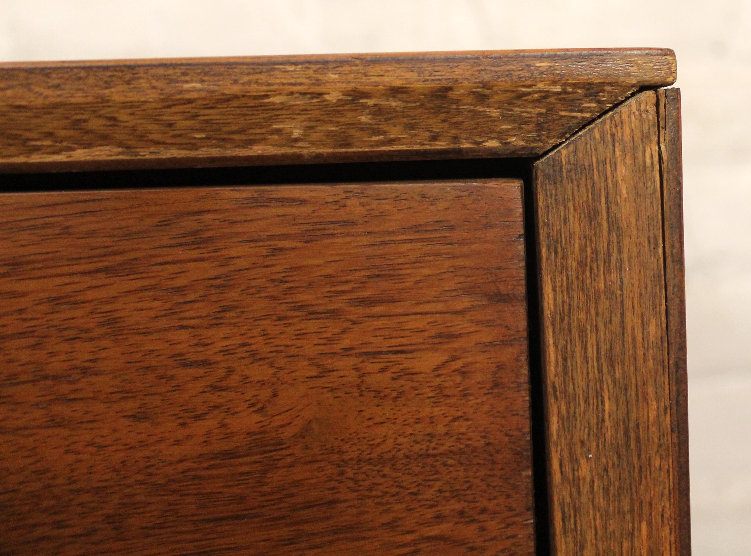 Mid-Century Modern Lowboy Walnut Dresser by Harmony House For Sale 10