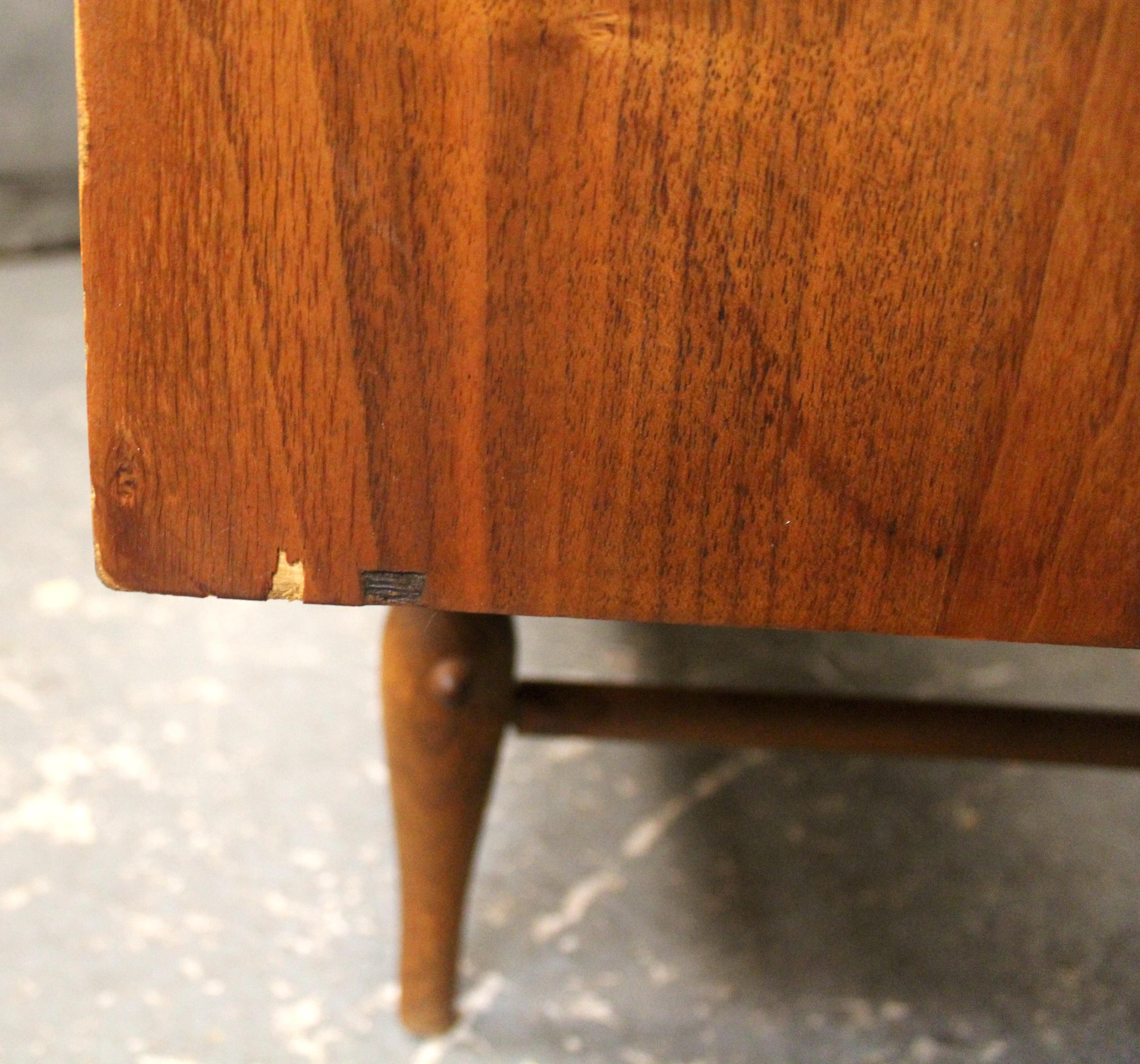 Mid-Century Modern Lowboy Walnut Dresser by Harmony House For Sale 11
