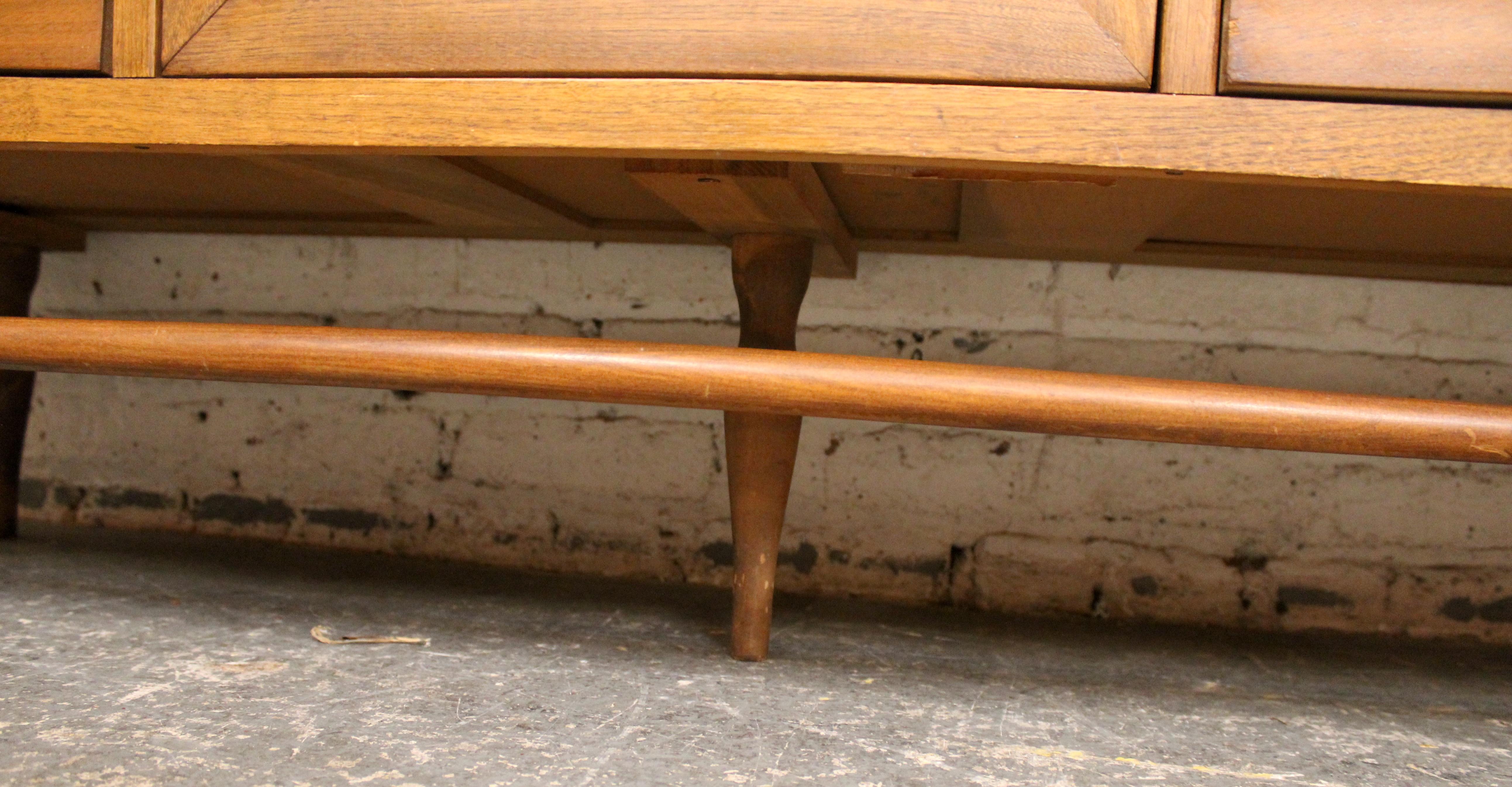 Mid-Century Modern Lowboy Walnut Dresser by Harmony House For Sale 14